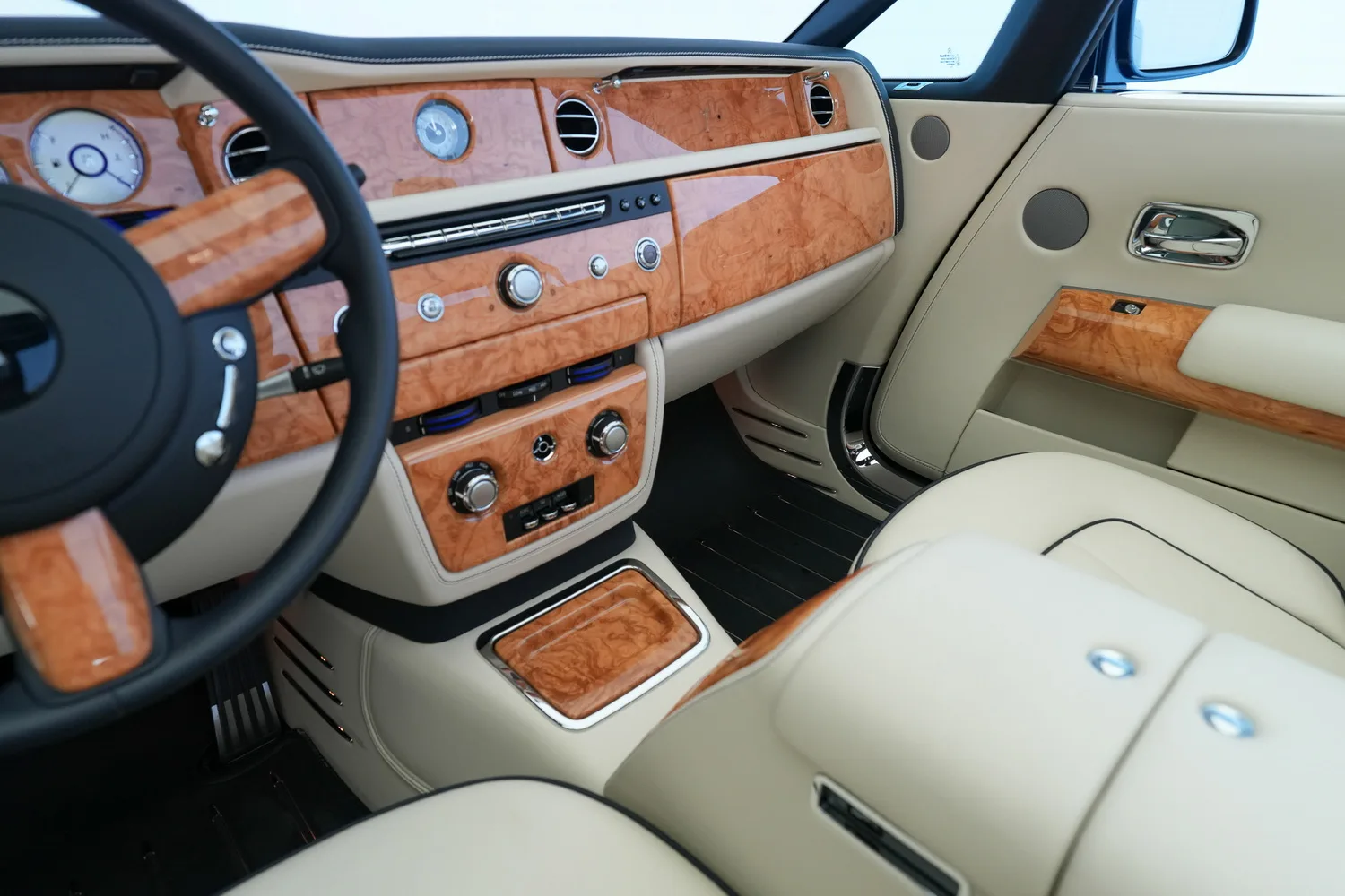 2017 Rolls-Royce Phantom Drophead Coupé, 11/16
