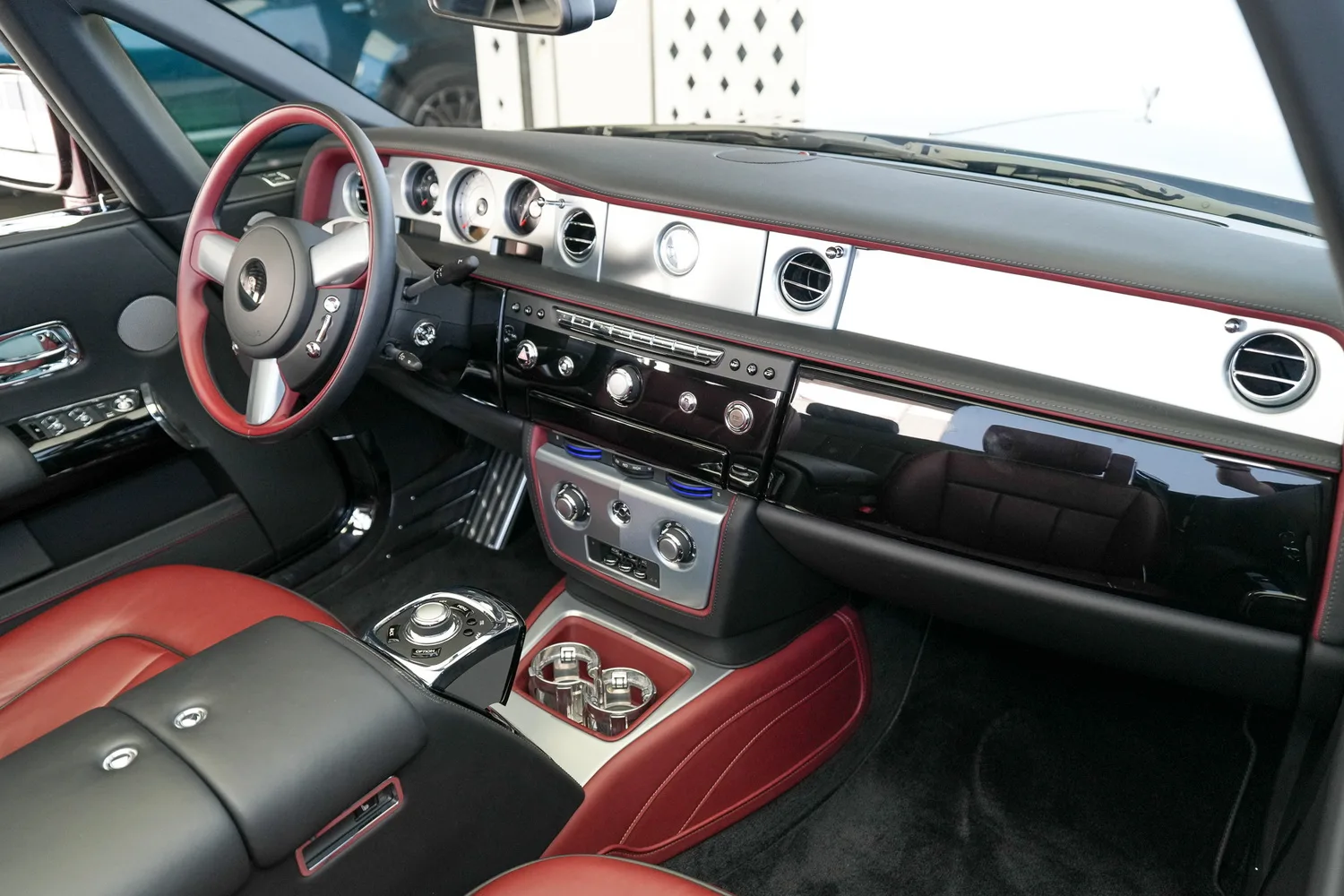 2017 Rolls-Royce Phantom Drophead Coupé Zenith Collection, 9/15