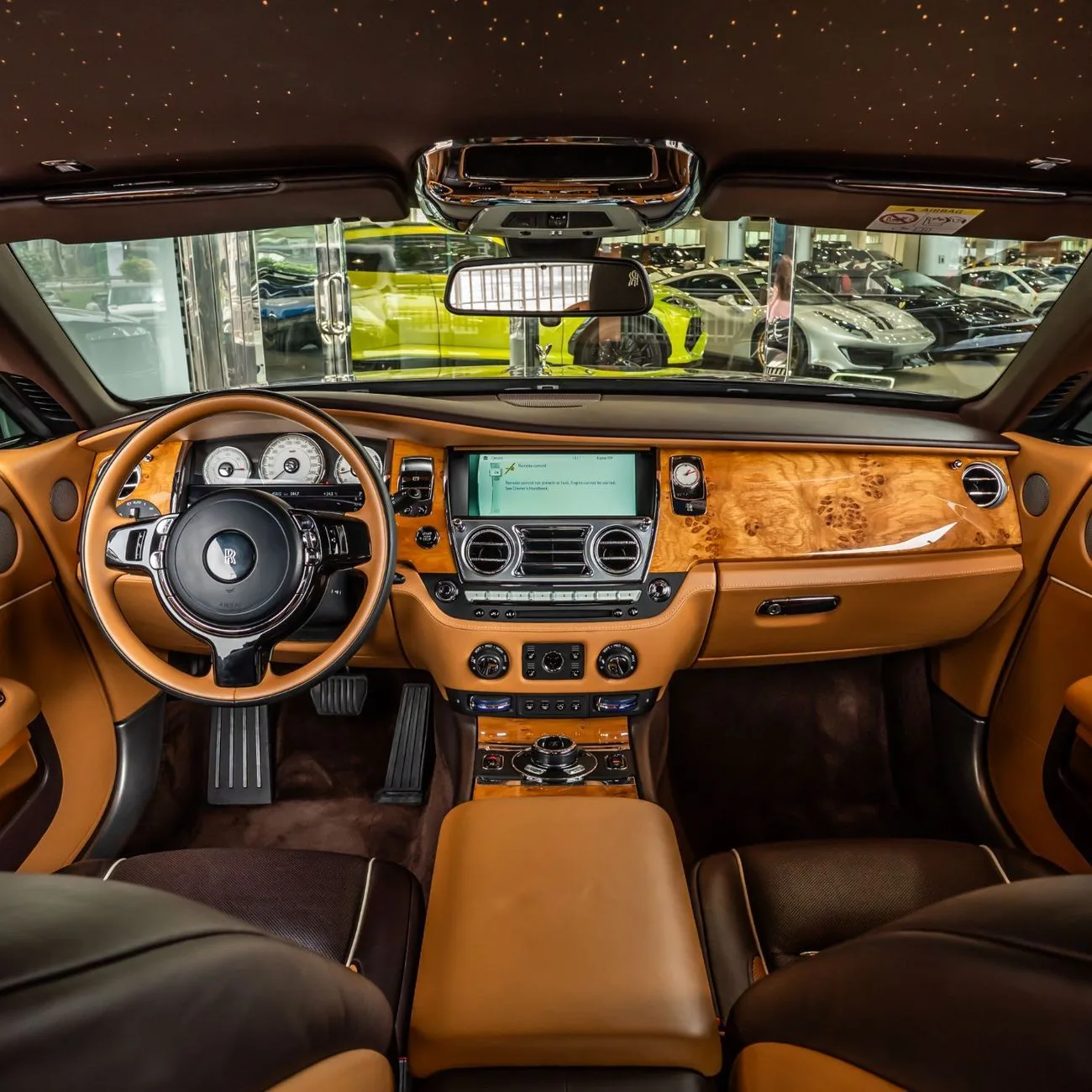 2017 Rolls-Royce Wraith angeboten von einem Fachhändler in Dubai, Vereinigte Arabische Emirate, Foto 22 von 22