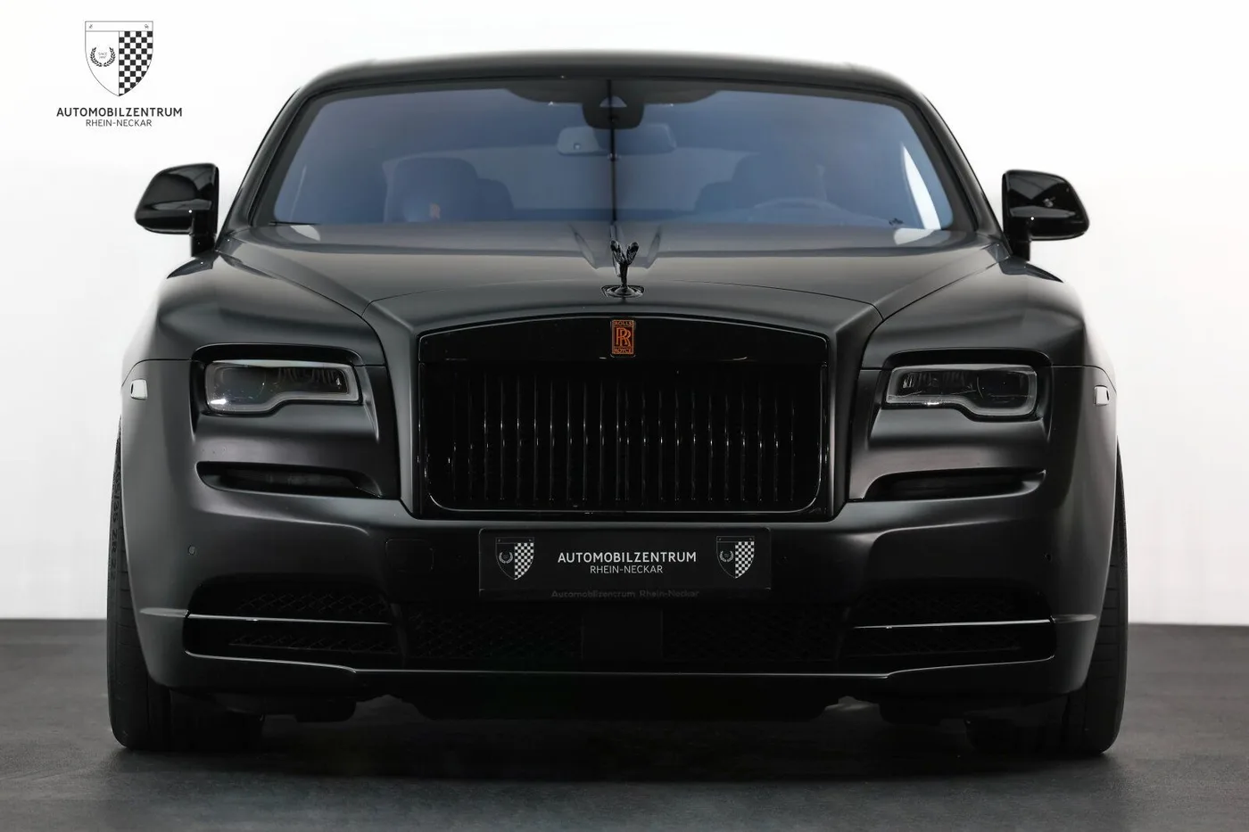 2017 Rolls-Royce Wraith Black Badge proposée par un spécialiste de la supercar à Viernheim, Allemagne, photo 2 sur 25