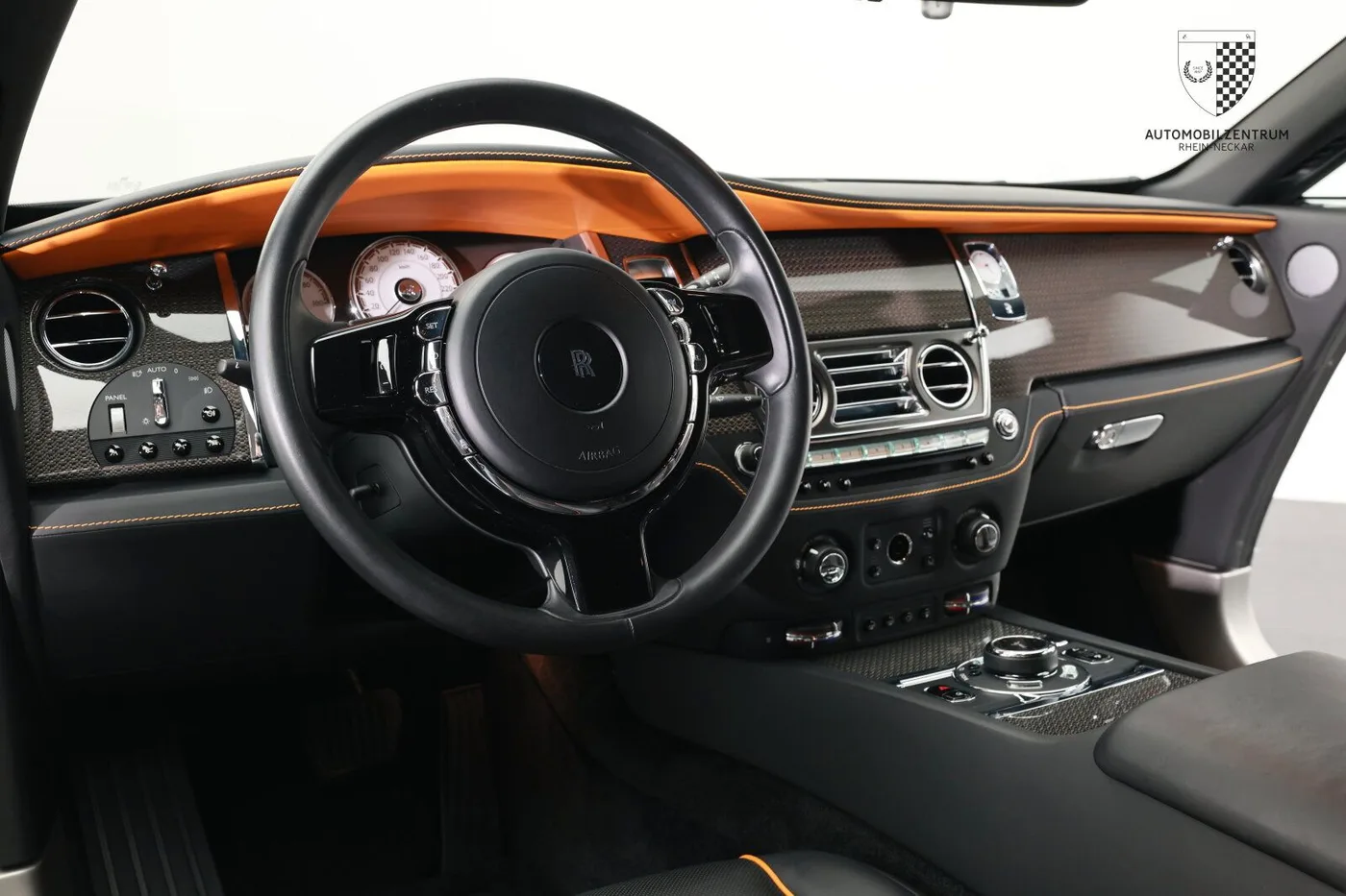 2017 Rolls-Royce Wraith Black Badge proposée par un spécialiste de la supercar à Viernheim, Allemagne, photo 10 sur 25