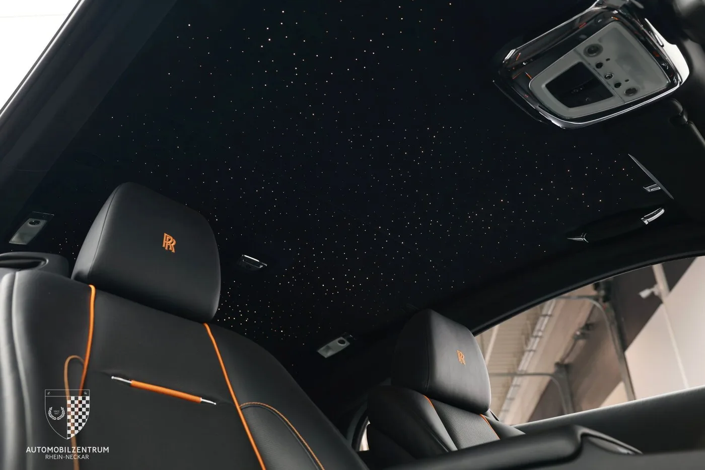 2017 Rolls-Royce Wraith Black Badge proposée par un spécialiste de la supercar à Viernheim, Allemagne, photo 11 sur 25