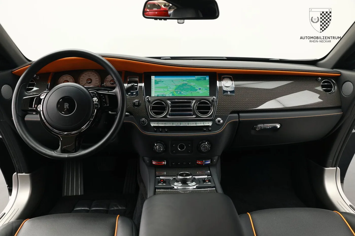 2017 Rolls-Royce Wraith Black Badge proposée par un spécialiste de la supercar à Viernheim, Allemagne, photo 14 sur 25