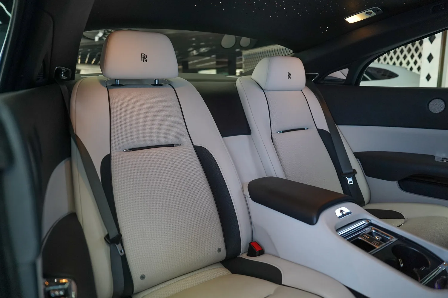 2017 Rolls-Royce Wraith, 5/15