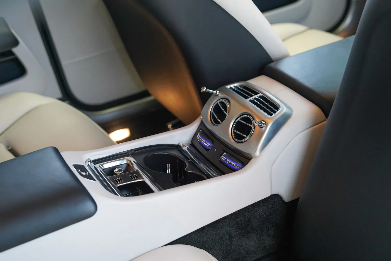 2017 Rolls-Royce Wraith, 6/15