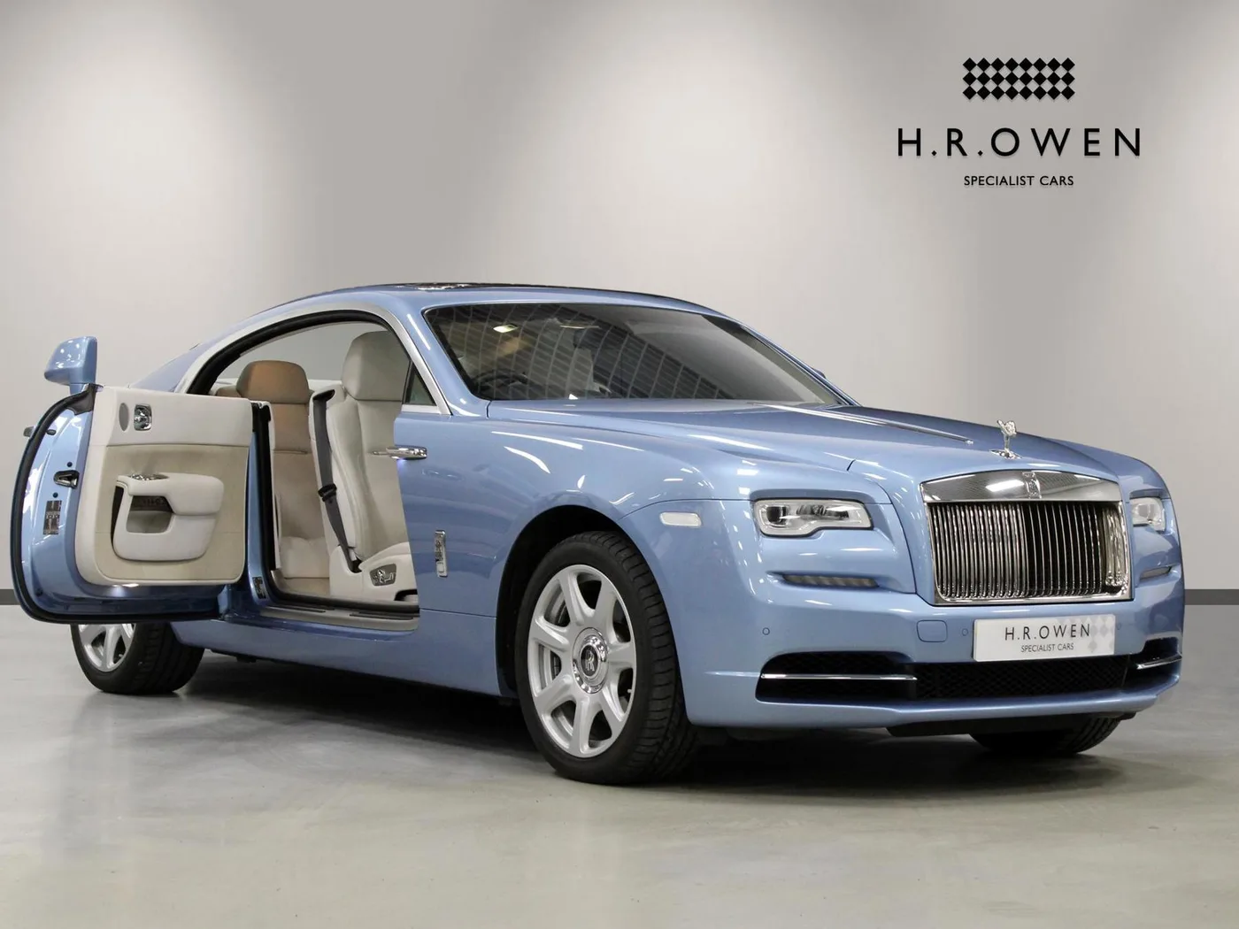 2017 Rolls-Royce Wraith offered by a franchised dealer group in Cheltenham, United Kingdom, photo 12 of 25