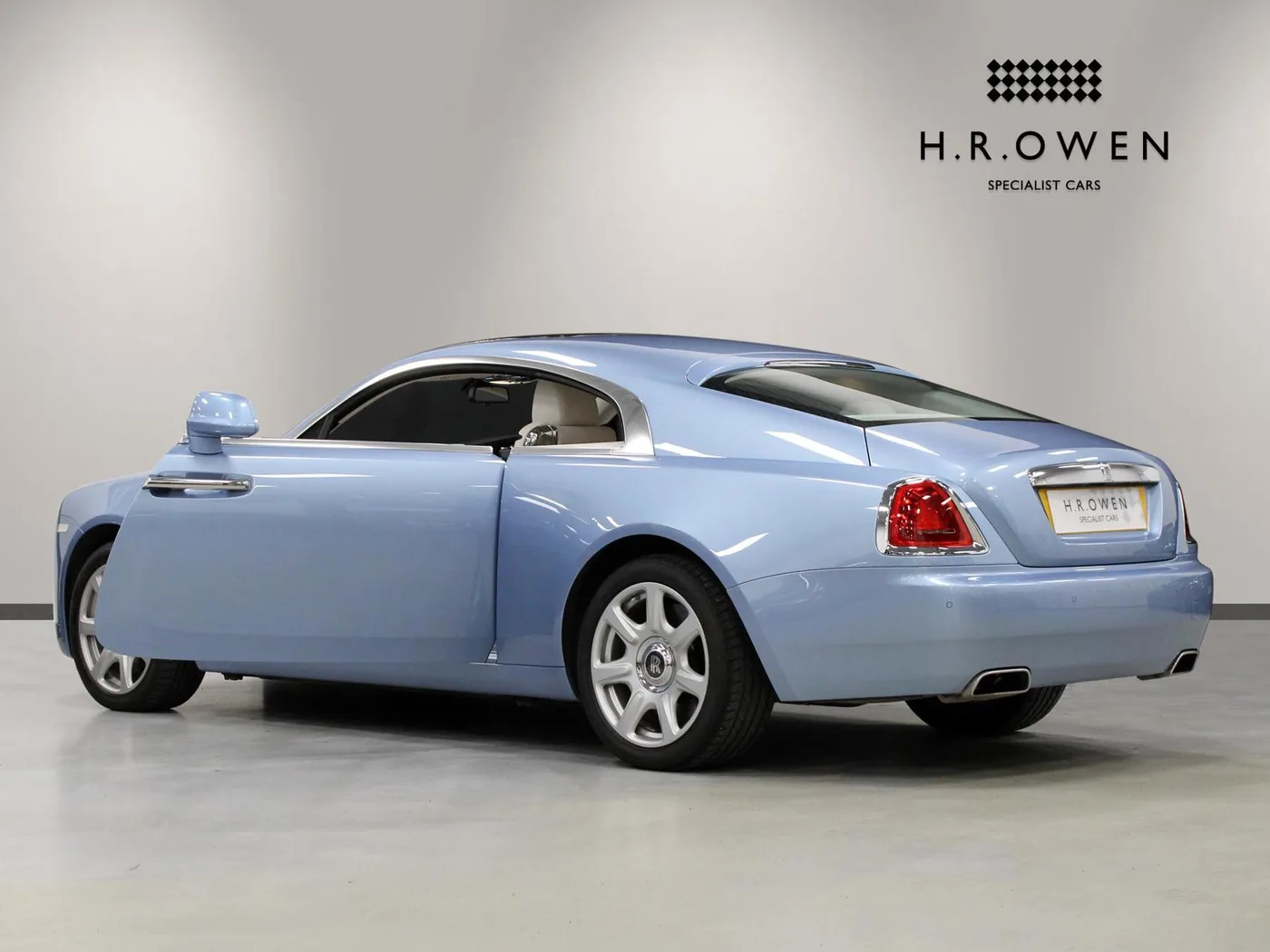 2017 Rolls-Royce Wraith offered by a franchised dealer group in Cheltenham, United Kingdom, photo 13 of 25