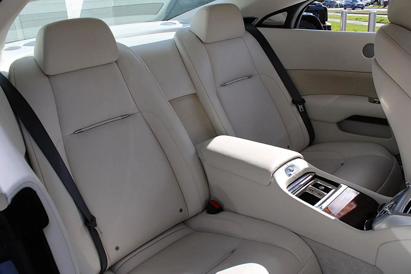 2017 Rolls-Royce Wraith offered by a franchised dealer group in Cheltenham, United Kingdom, photo 20 of 25