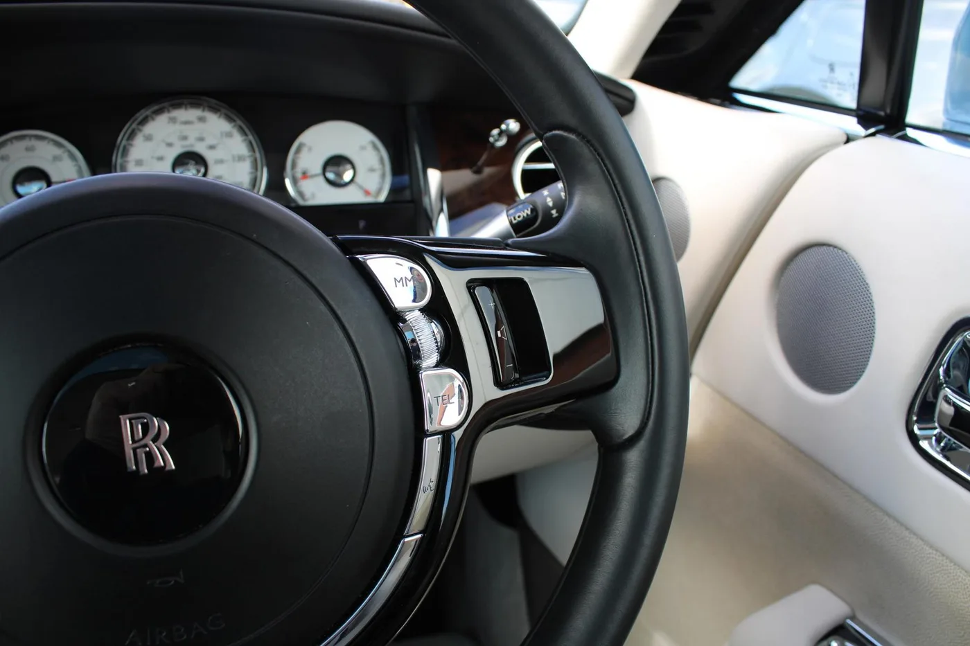 2017 Rolls-Royce Wraith offered by a franchised dealer group in Cheltenham, United Kingdom, photo 25 of 25