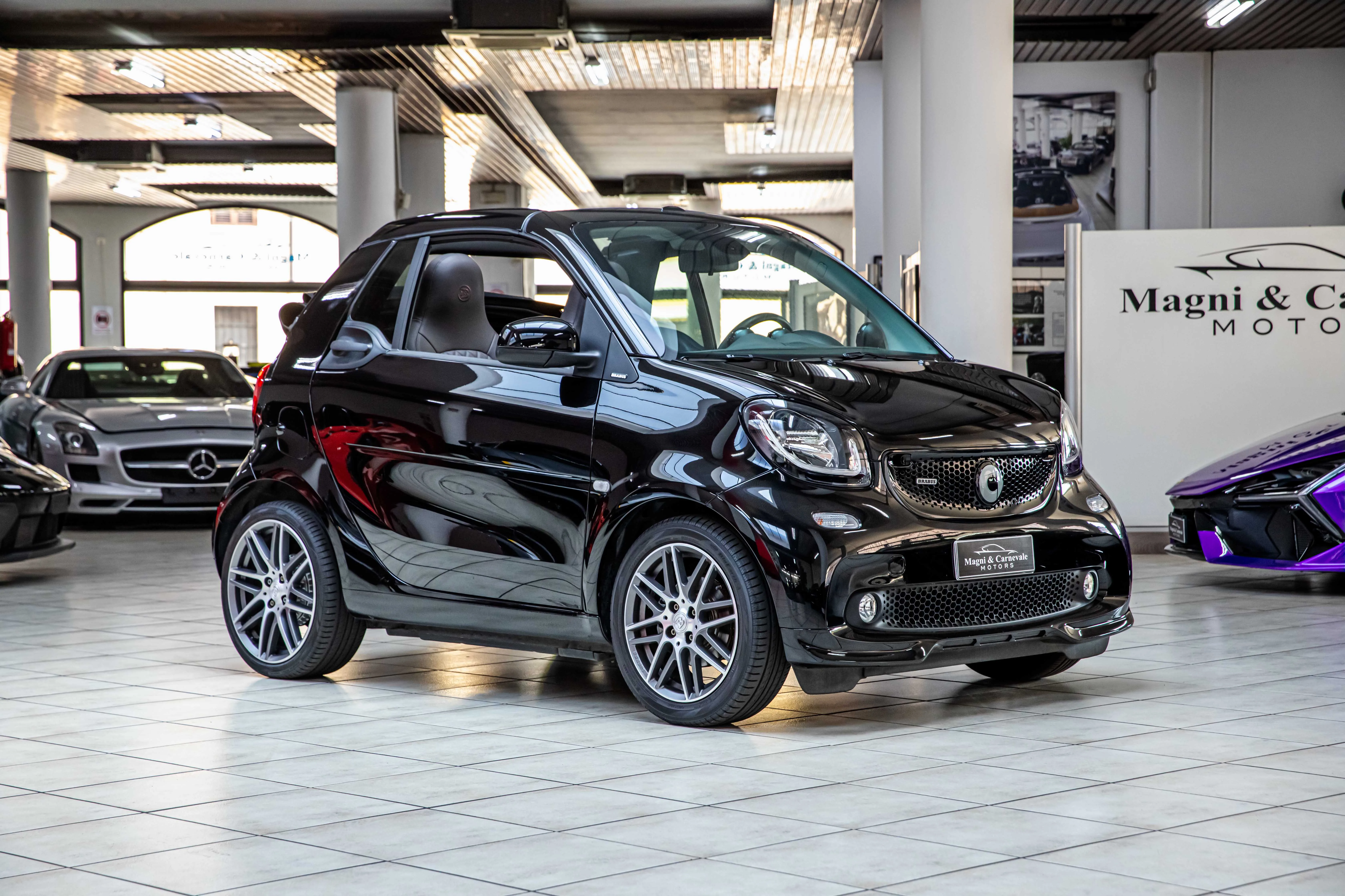 2017 smart ForTwo Brabus Cabrio angeboten von einem Fachhändler in Milan, Italien, Hauptfoto