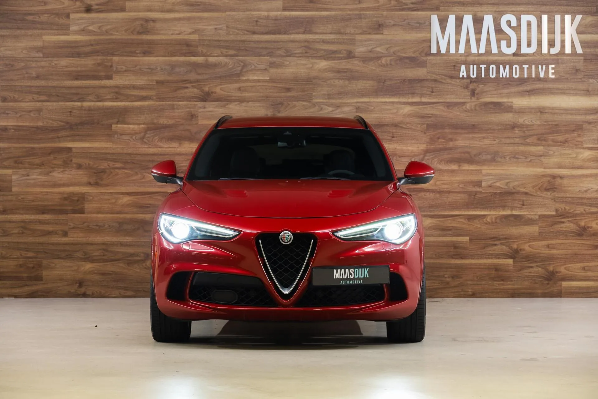 2018 Alfa Romeo Stelvio Quadrifoglio, 2/30