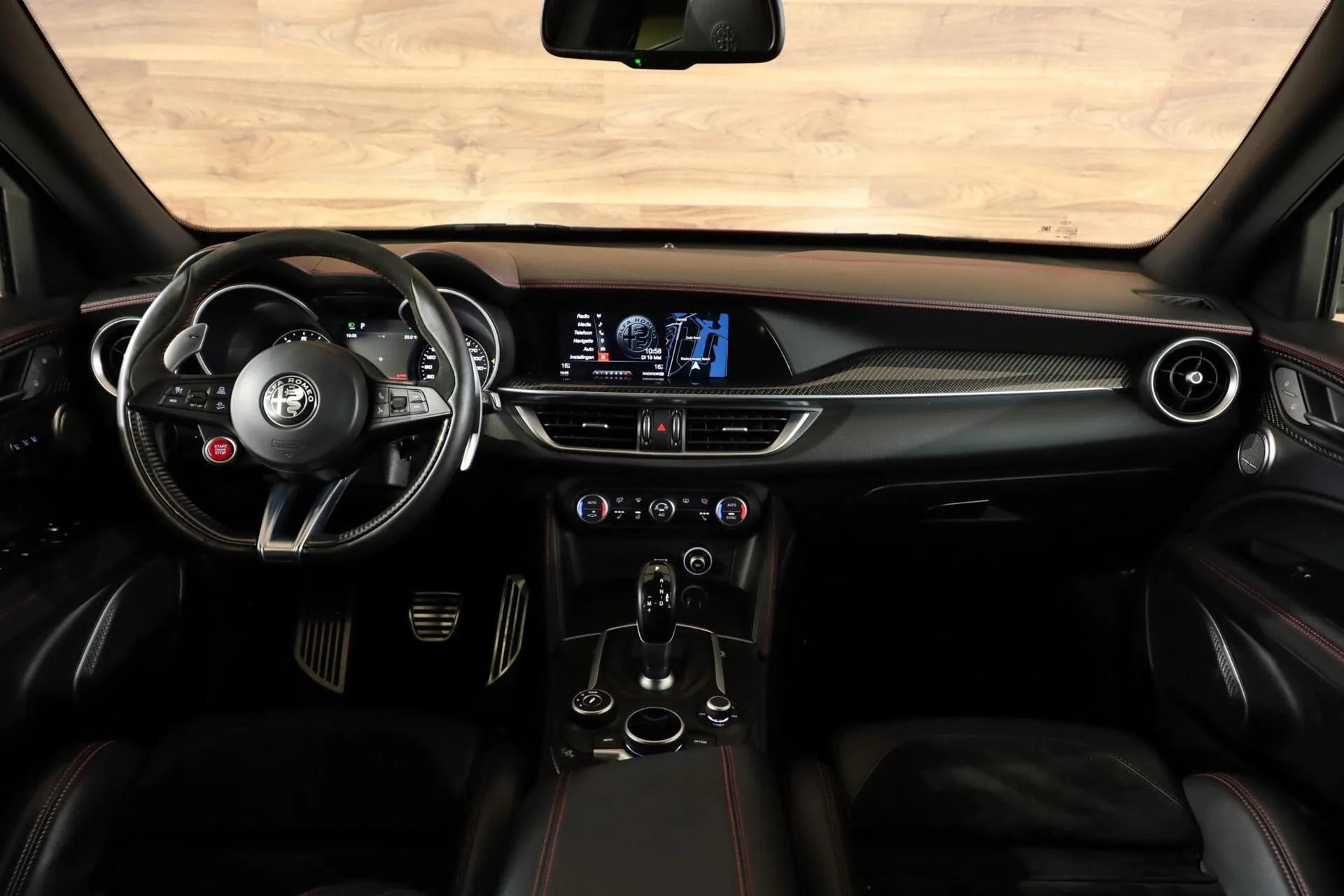 2018 Alfa Romeo Stelvio Quadrifoglio, 3/30