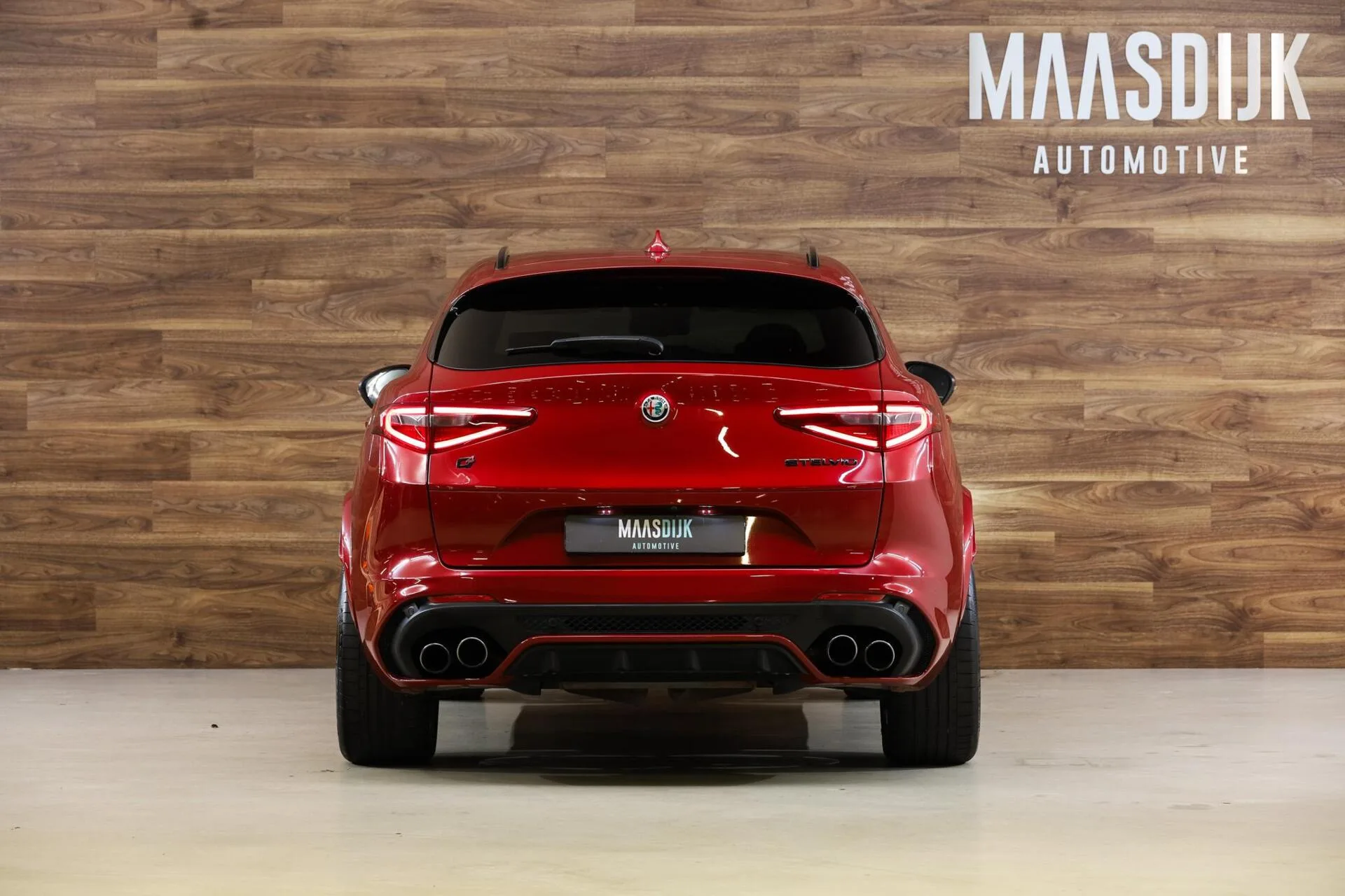 2018 Alfa Romeo Stelvio Quadrifoglio, 8/30