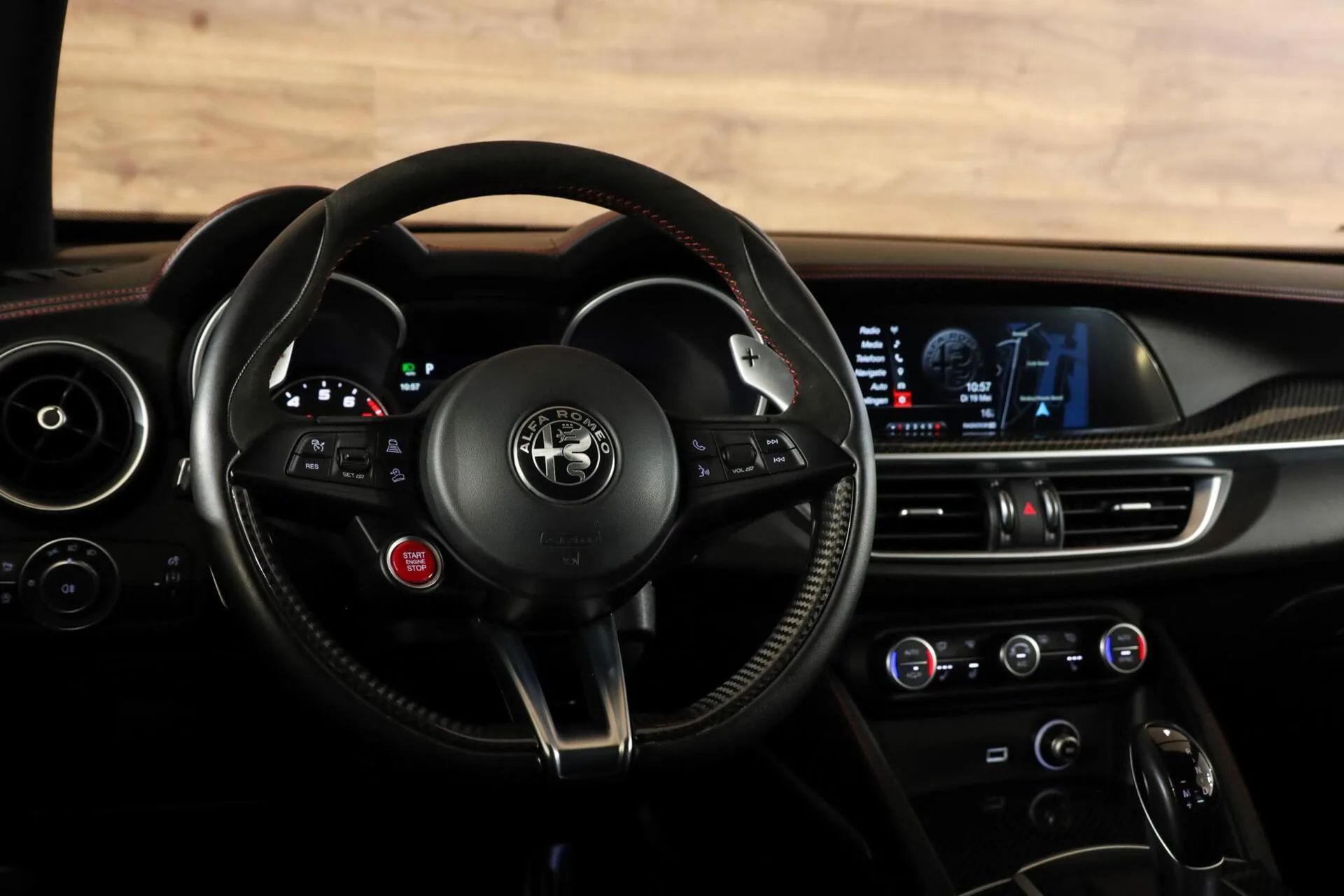 2018 Alfa Romeo Stelvio Quadrifoglio, 23/30