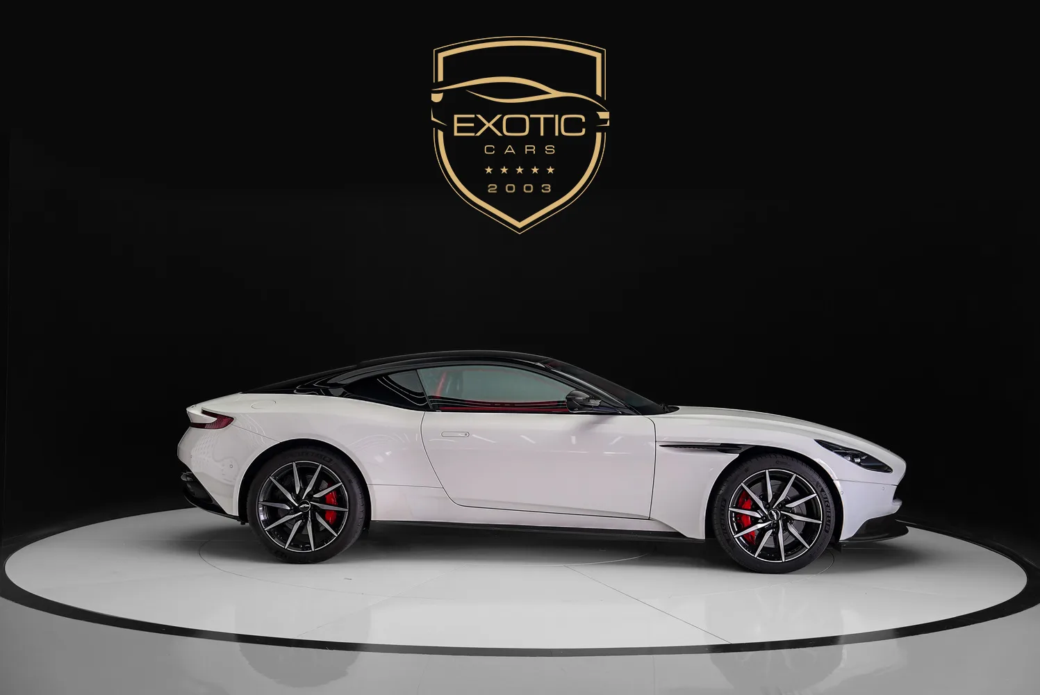 2018 Aston Martin DB11 V8, 3/15