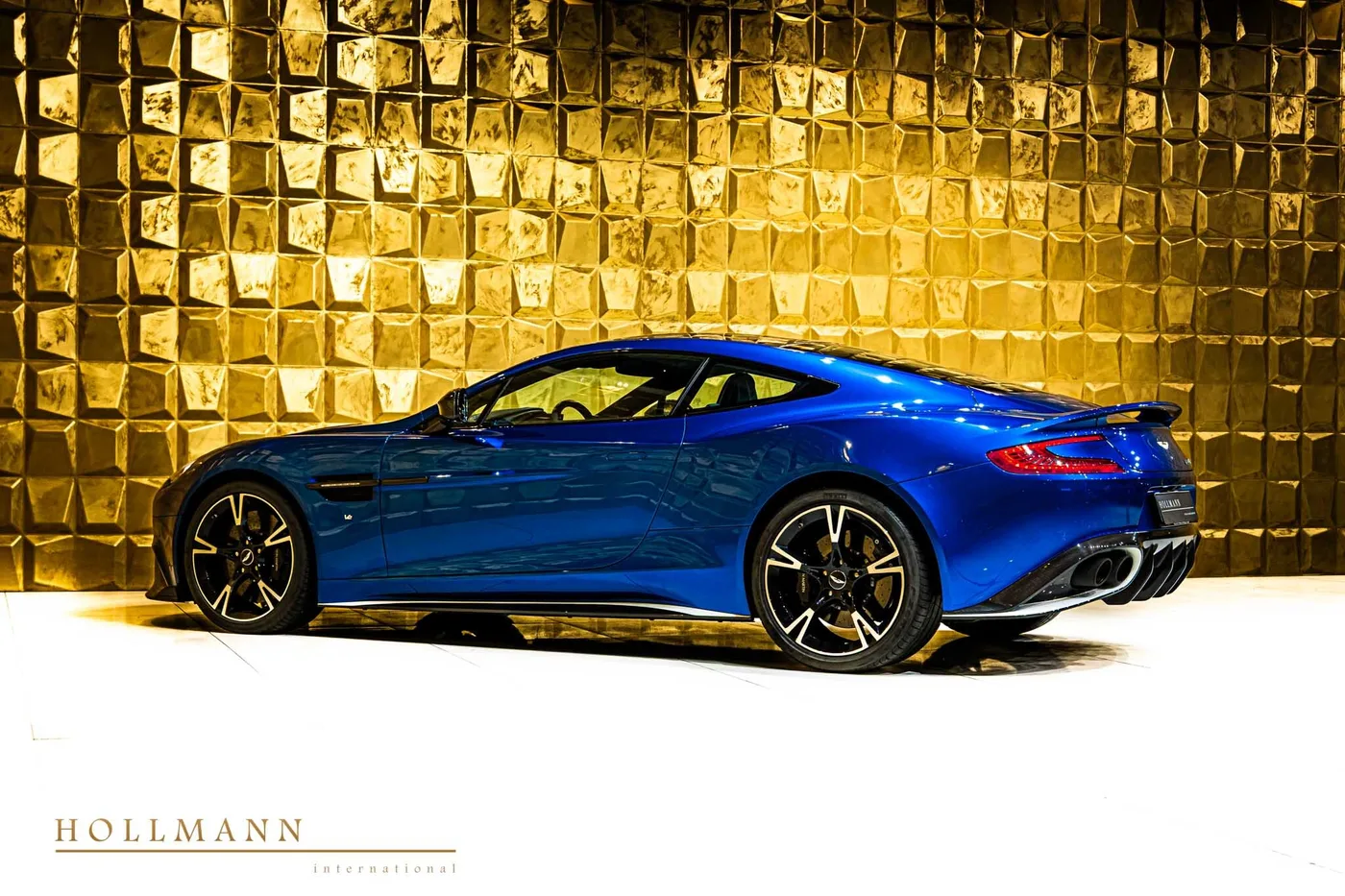 2018 Aston Martin Vanquish S angeboten von einem Fachhändler in Stuhr, Deutschland, Foto 5 von 8