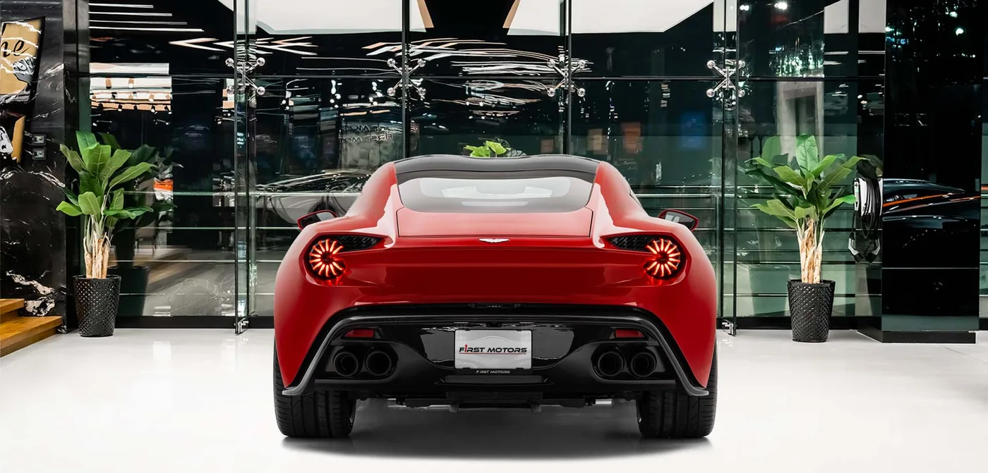 2018 Aston Martin Vanquish Zagato angeboten von einem Fachhändler in Dubai, Vereinigte Arabische Emirate, Außenansicht 4