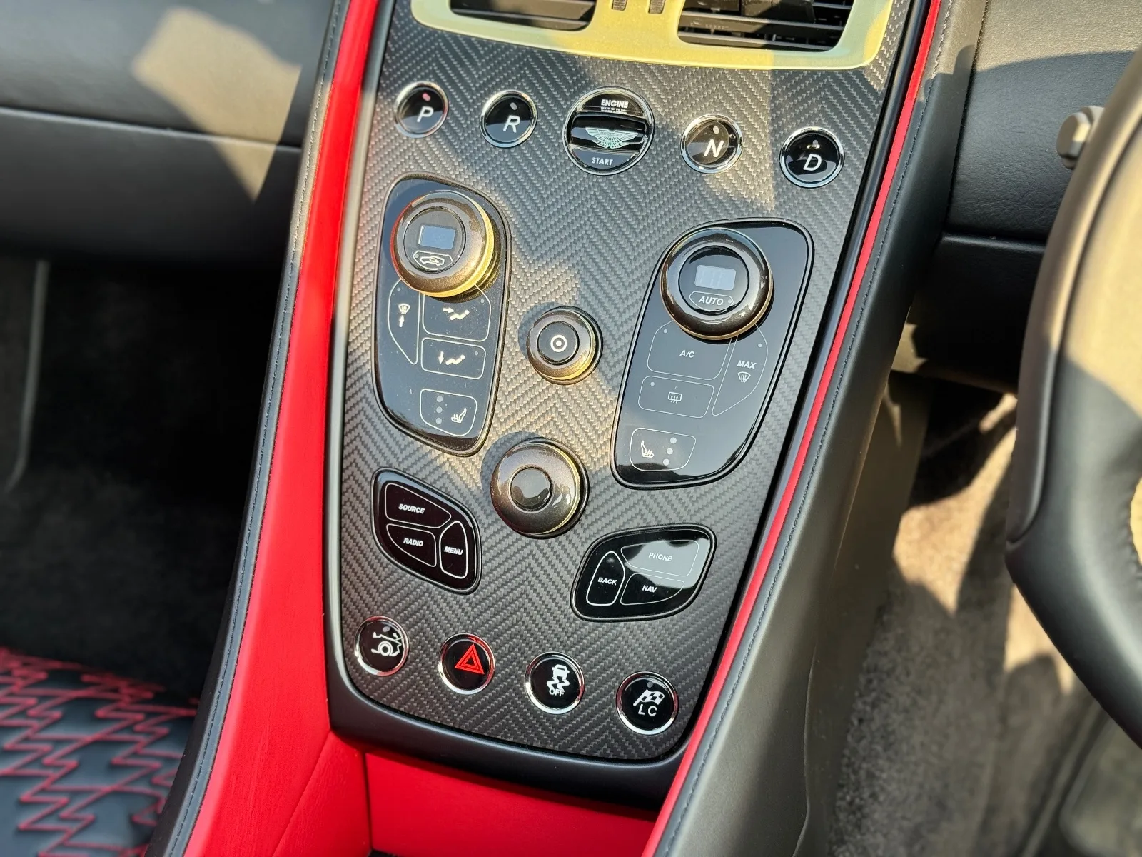 2018 Aston Martin Vanquish Zagato Speedster, 12/30