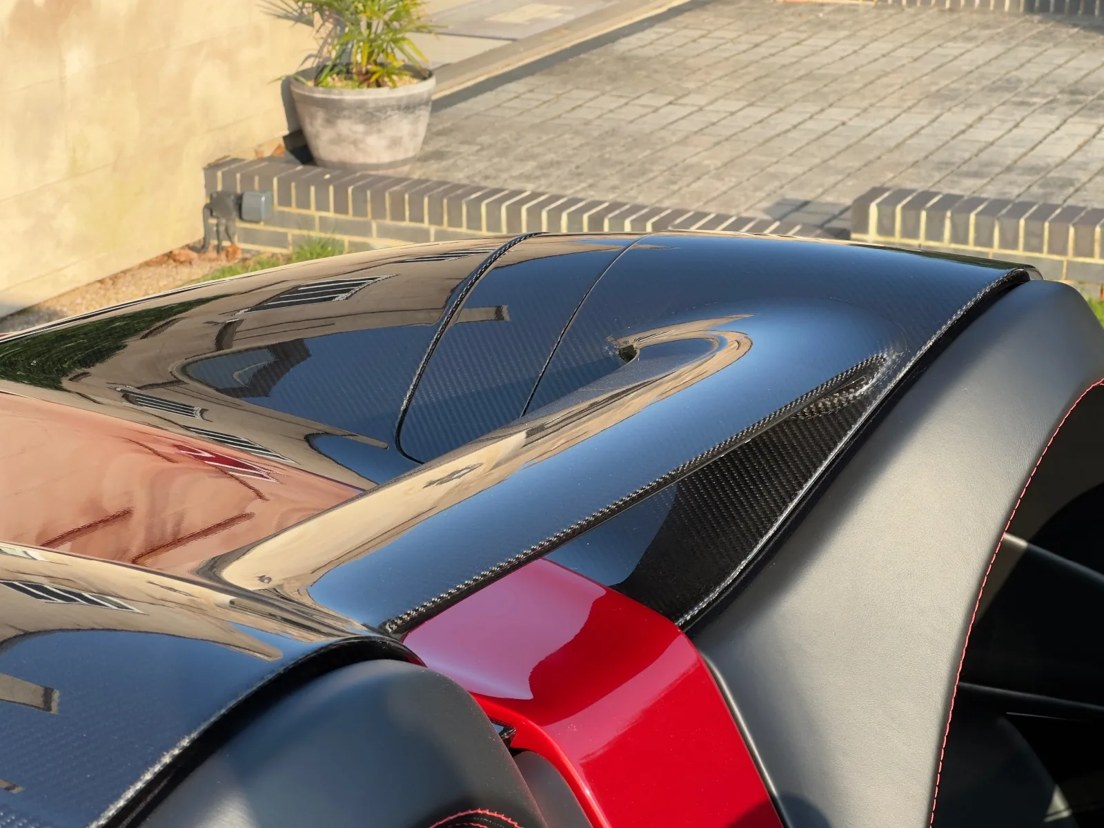 2018 Aston Martin Vanquish Zagato Speedster, 29/30