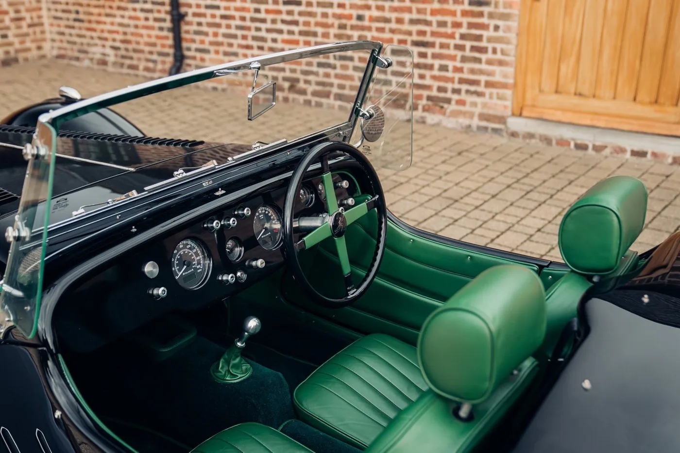 2018 Atalanta Sports Two-Seater offered by a specialist dealer in Chorleywood, United Kingdom, photo 12 of 15