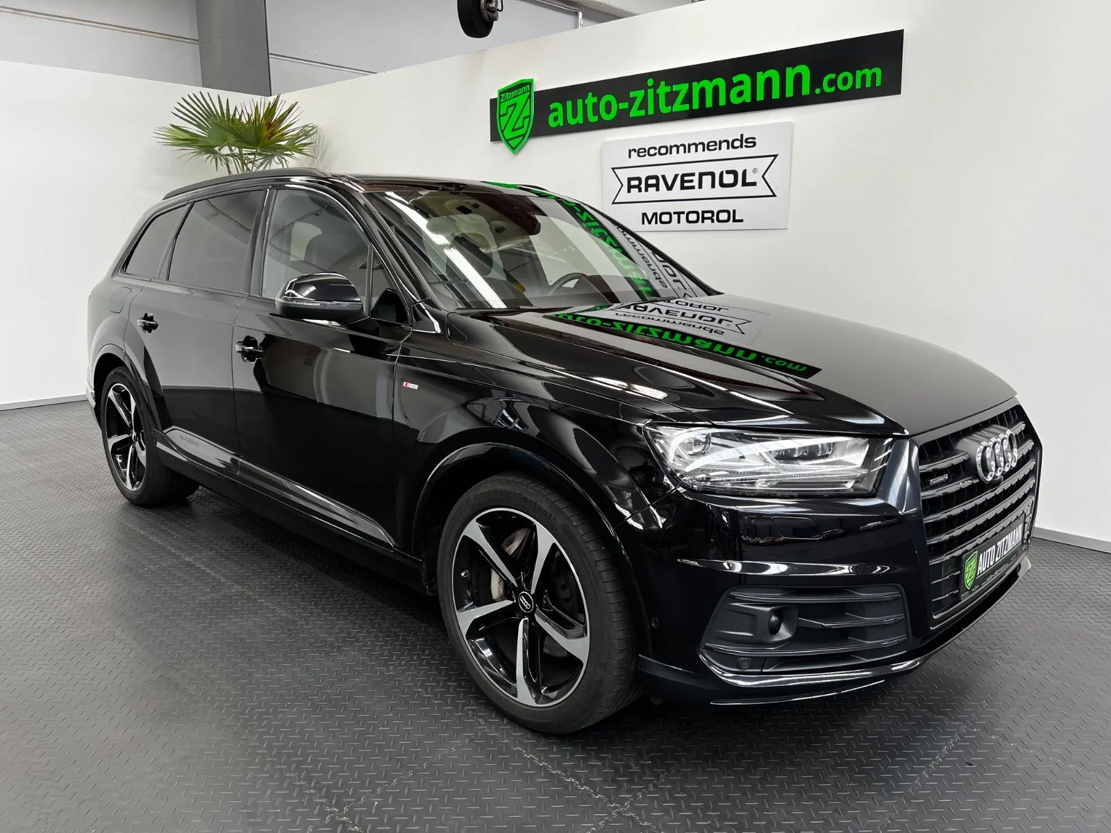 2018 Audi Q7 proposta da un concessionario specializzato a Norimberga, Germania, foto principale