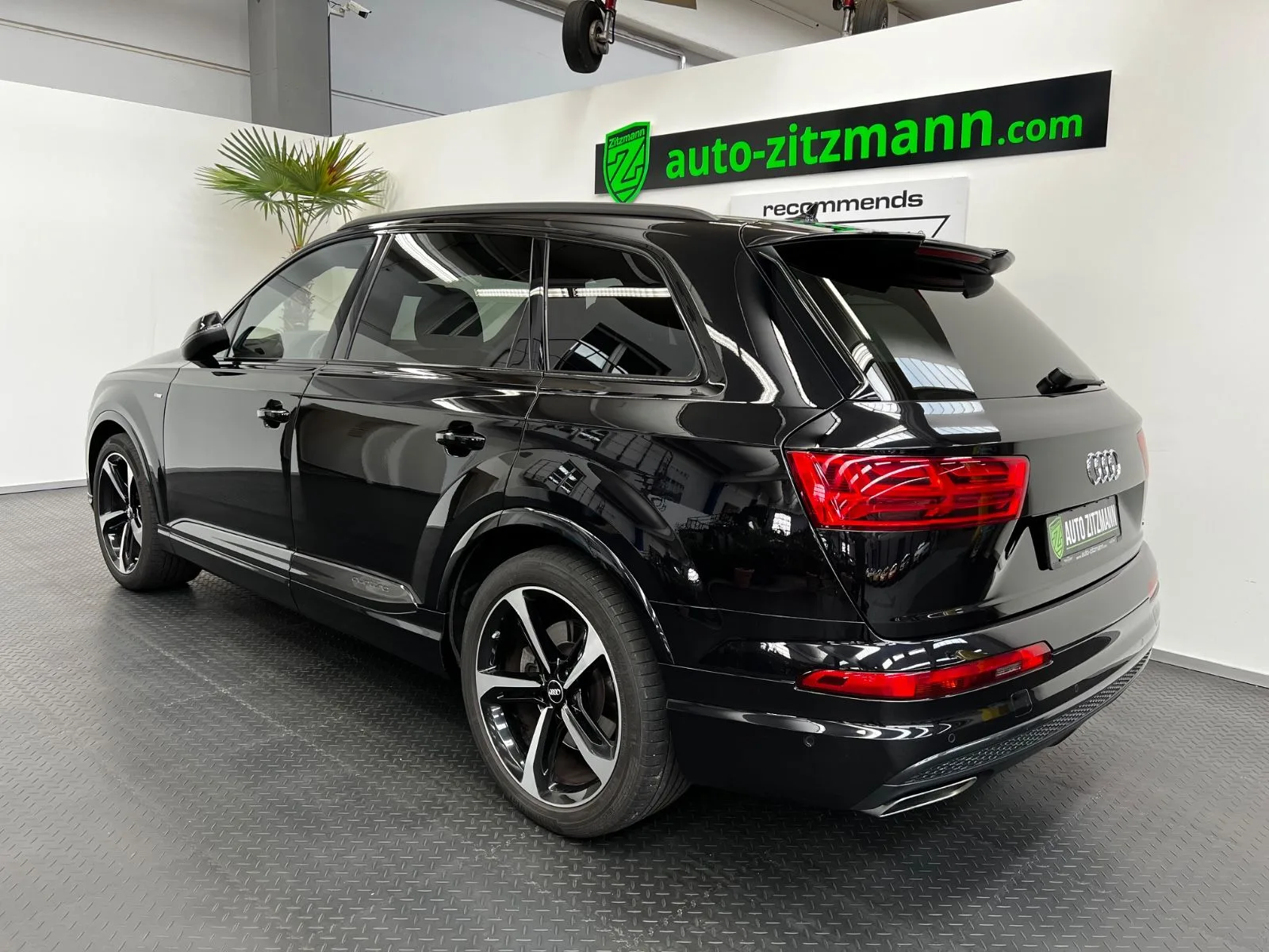 2018 Audi Q7, 3/30