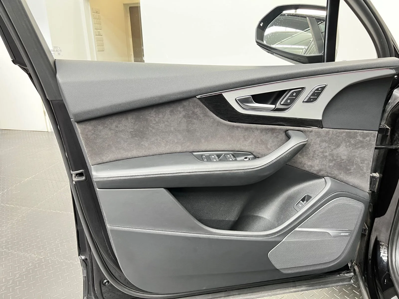 2018 Audi Q7, 29/30