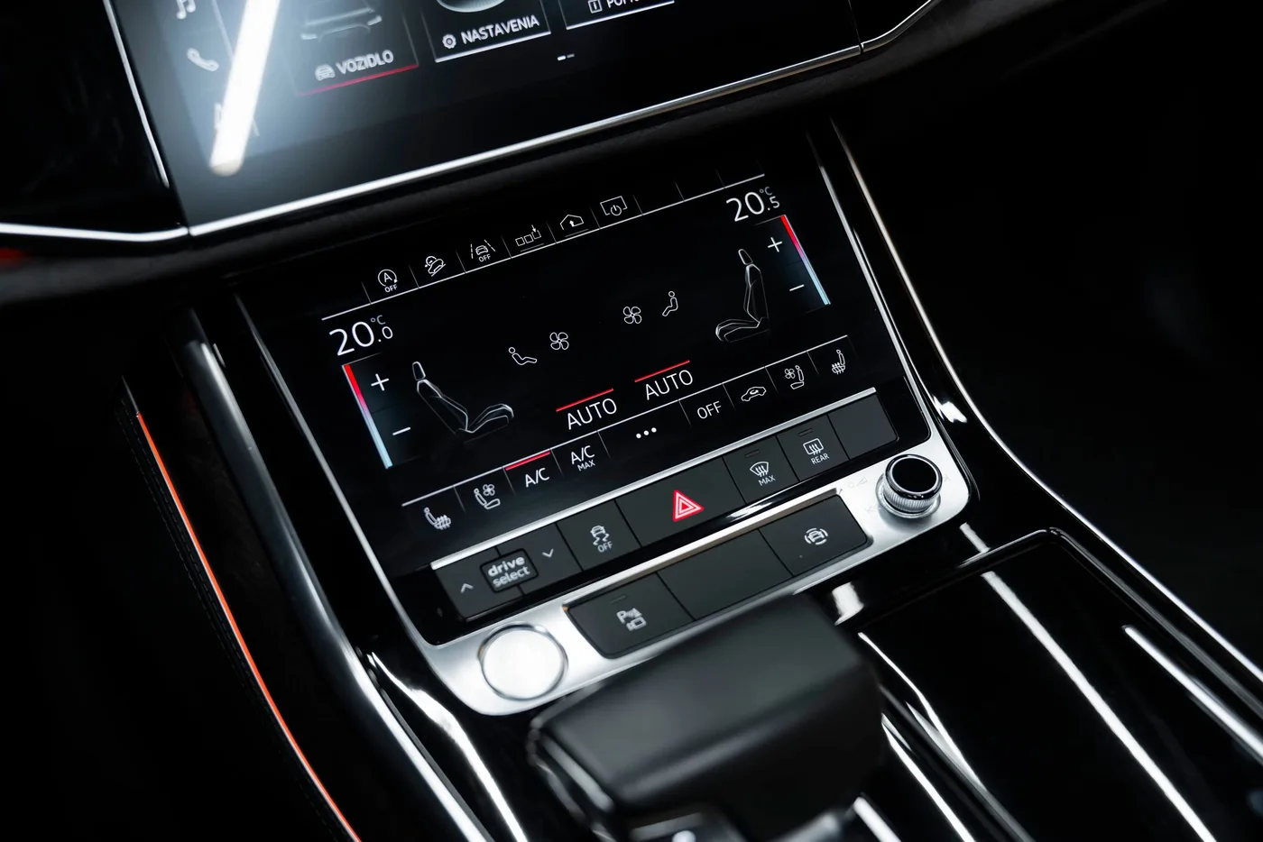2018 Audi Q8 proposée par un concessionnaire spécialisé à Bratislava, Slovaquie, photo 10 sur 20
