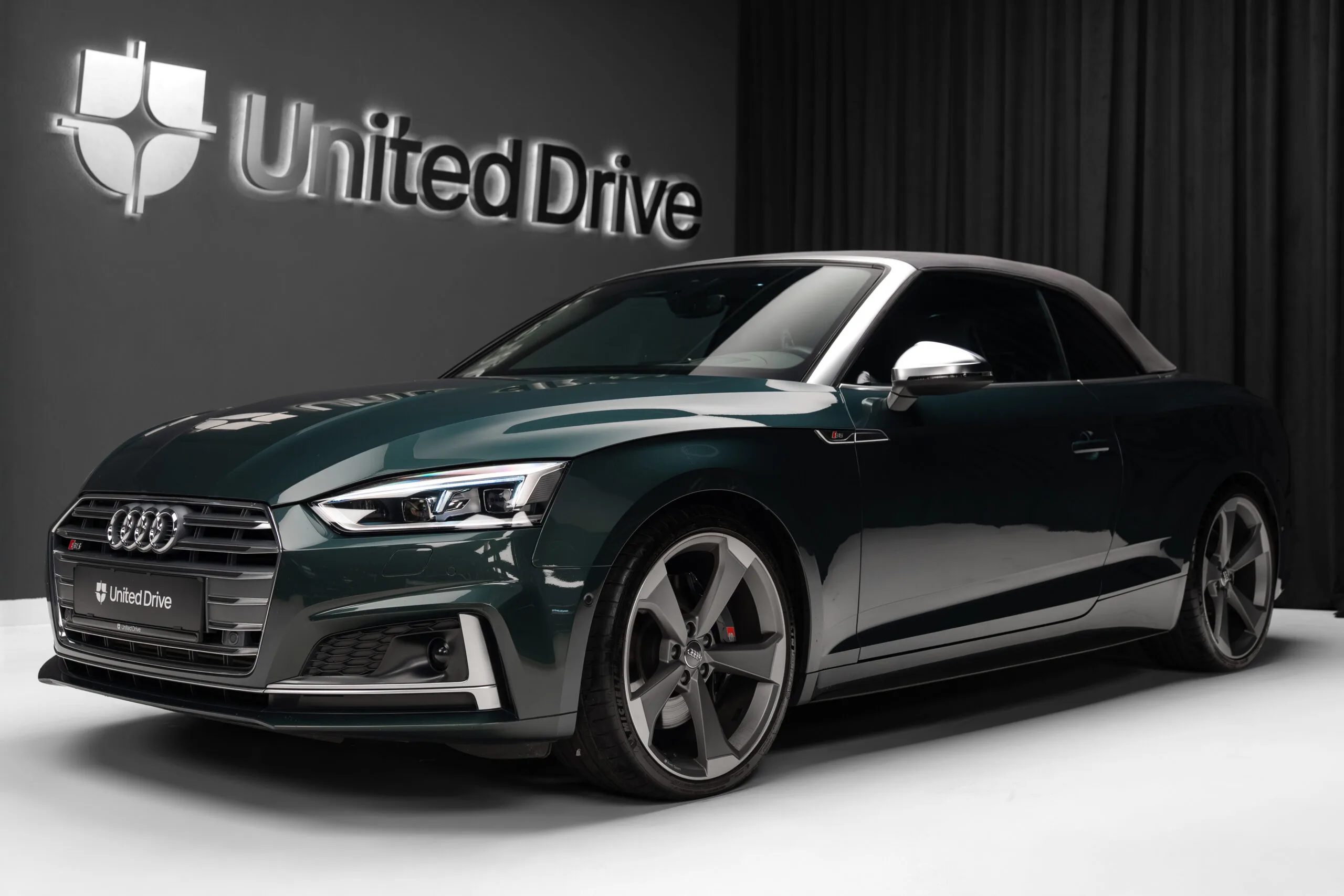 2018 Audi S5 Cabriolet, 2/30