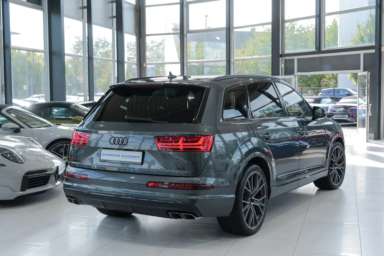 2018 Audi SQ7, 2/30