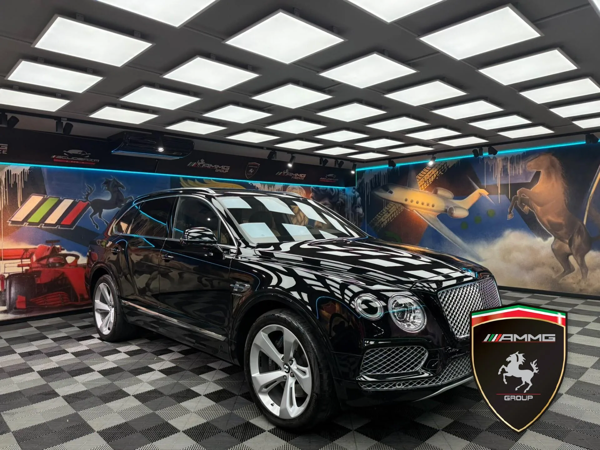 2018 Bentley Bentayga W12, 3/15