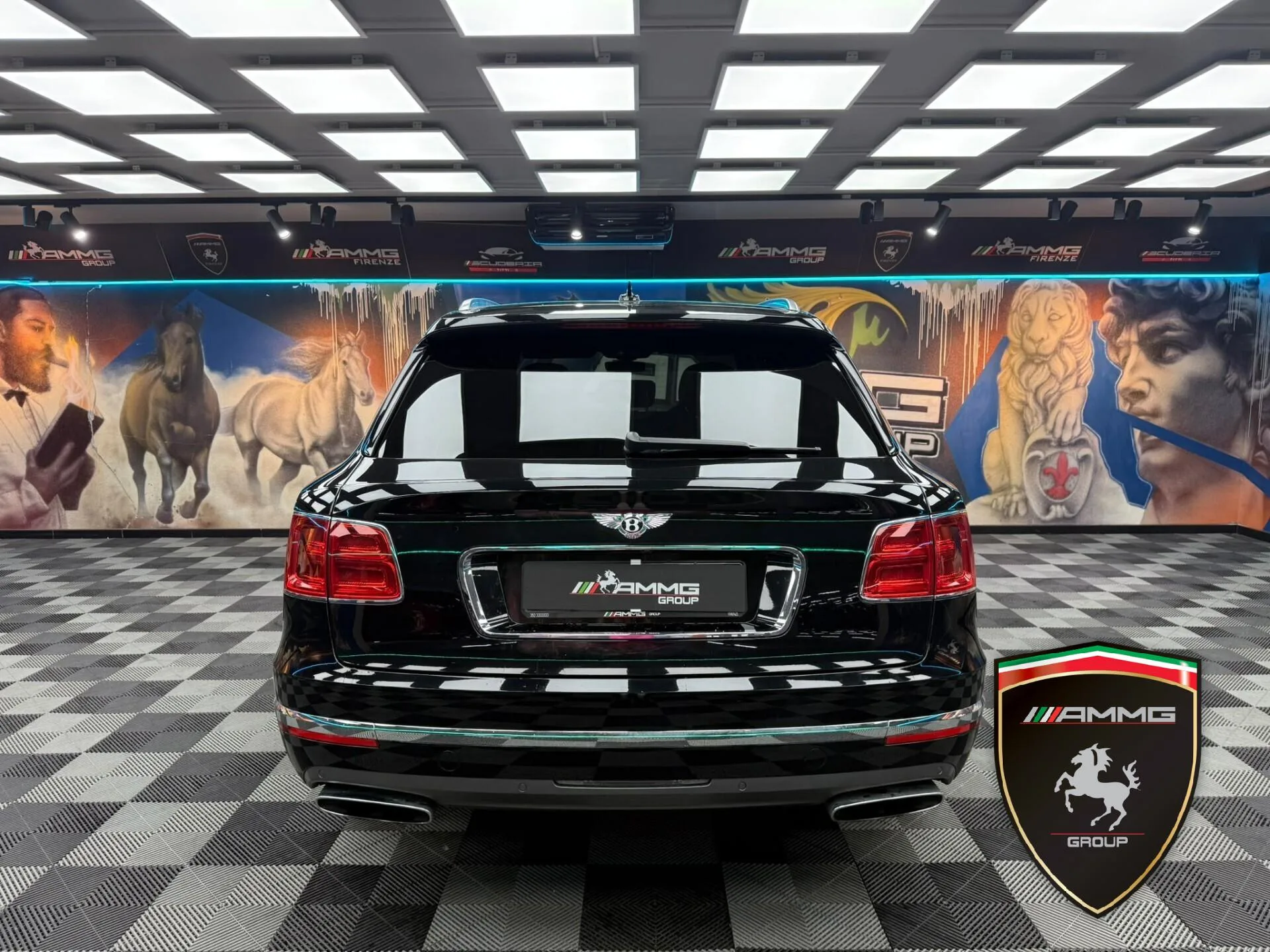 2018 Bentley Bentayga W12, 6/15