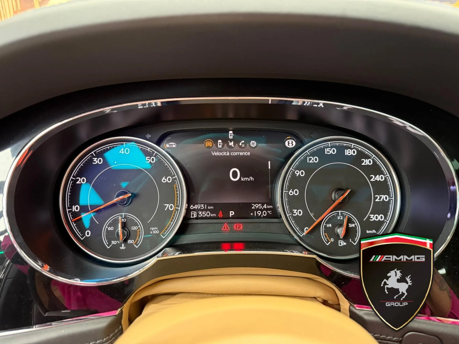 2018 Bentley Bentayga W12, 14/15