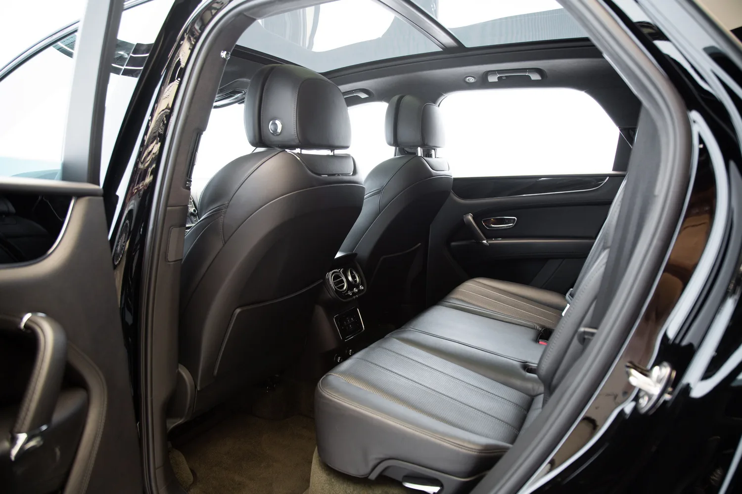 2018 Bentley Bentayga W12, 10/18