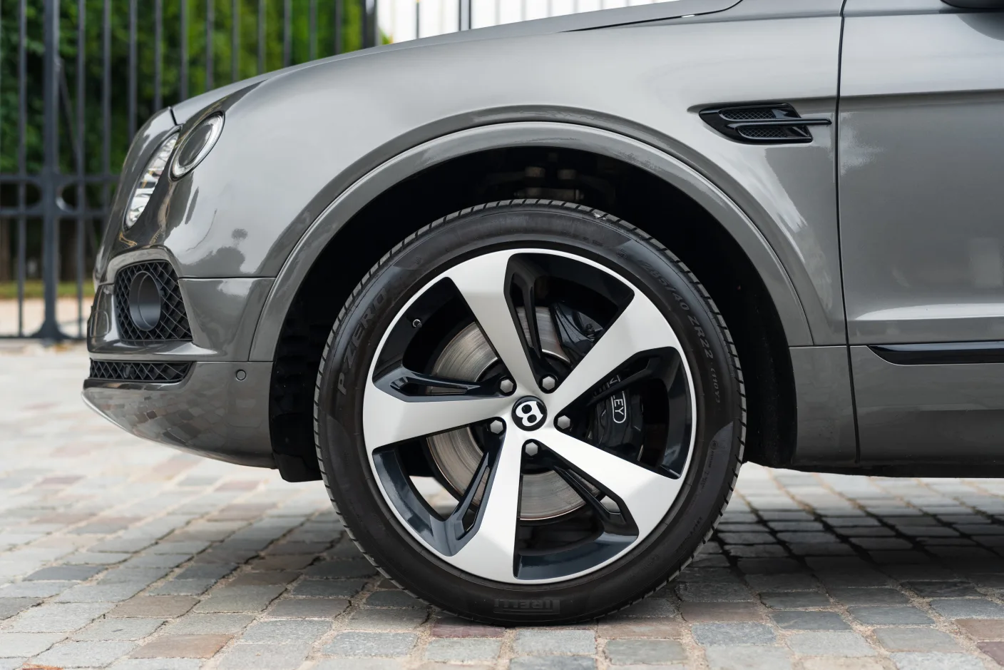 2018 Bentley Bentayga W12, 6/30
