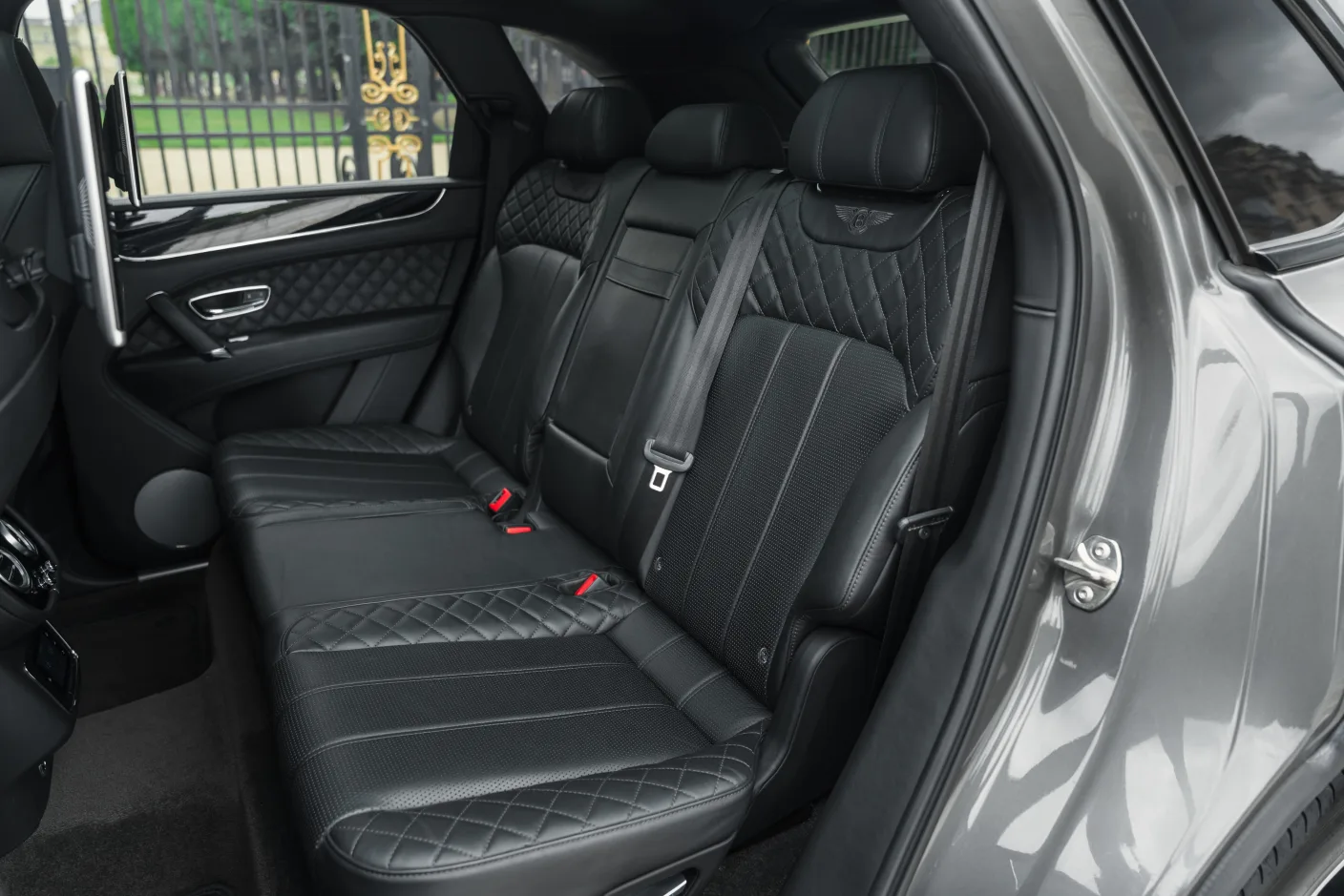 2018 Bentley Bentayga W12, 12/30