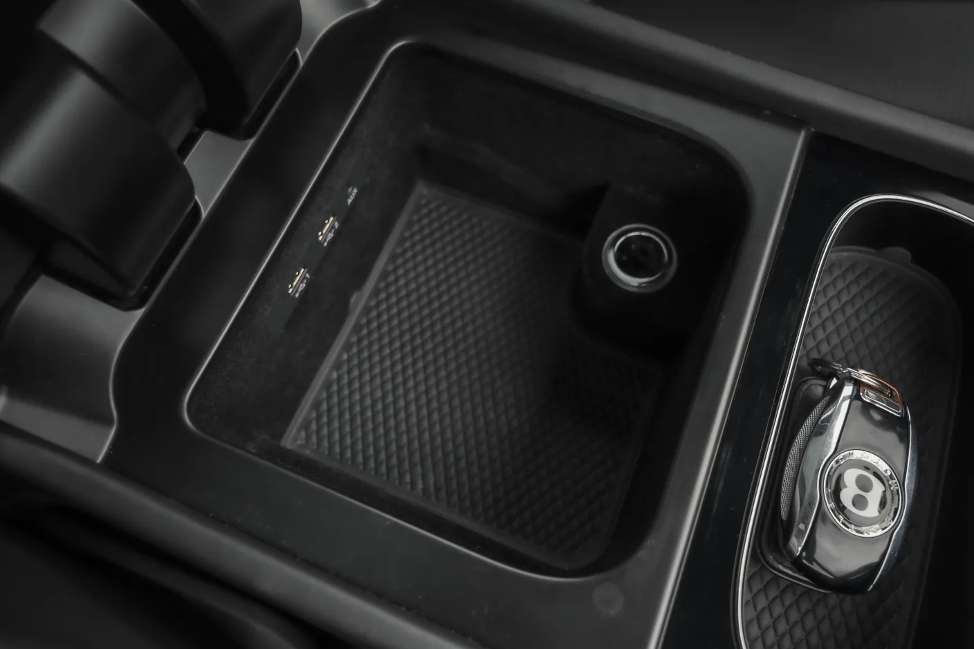 2018 Bentley Bentayga W12, 27/30