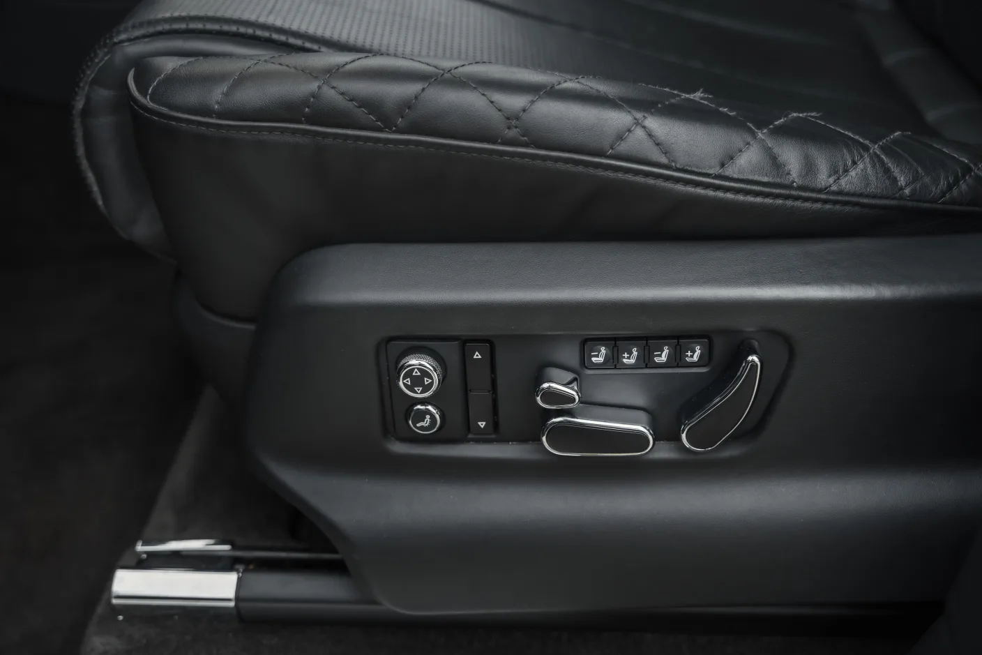 2018 Bentley Bentayga W12, 28/30