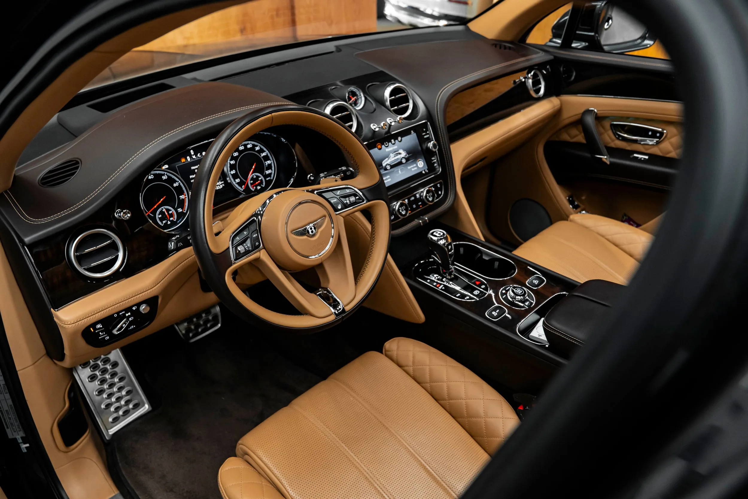 2018 Bentley Bentayga V8, 8/21