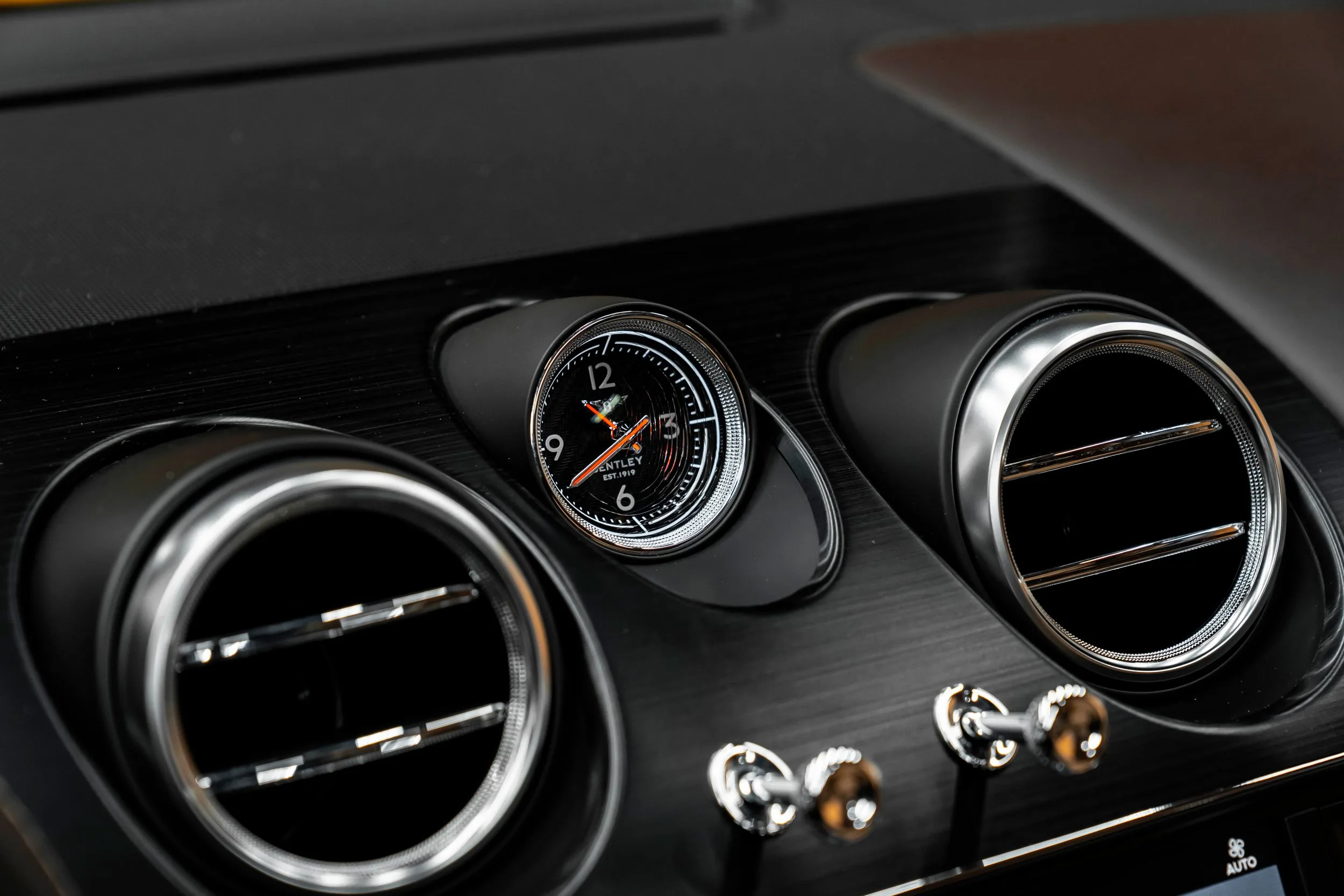 2018 Bentley Bentayga V8, 12/21