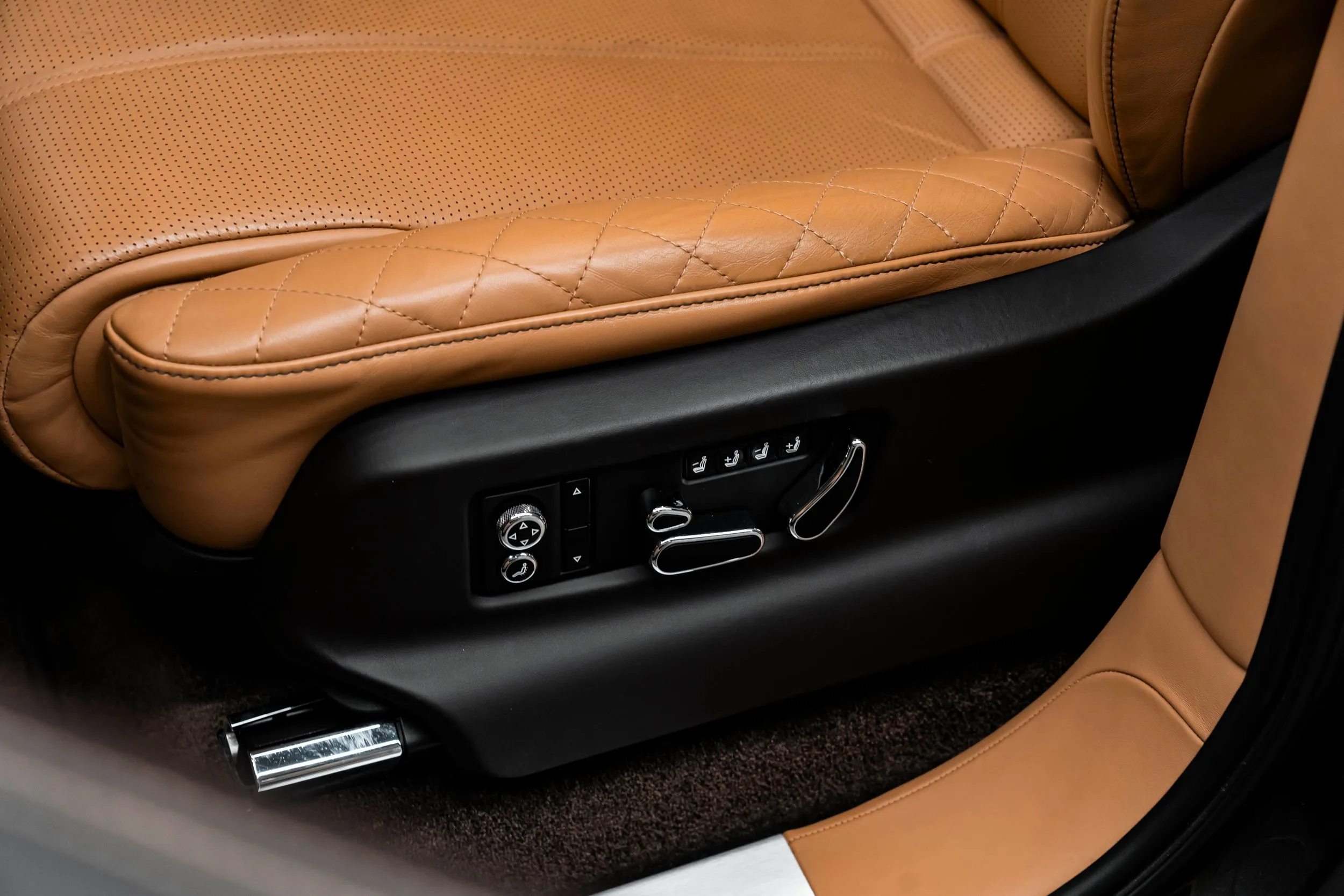 2018 Bentley Bentayga V8, 15/21