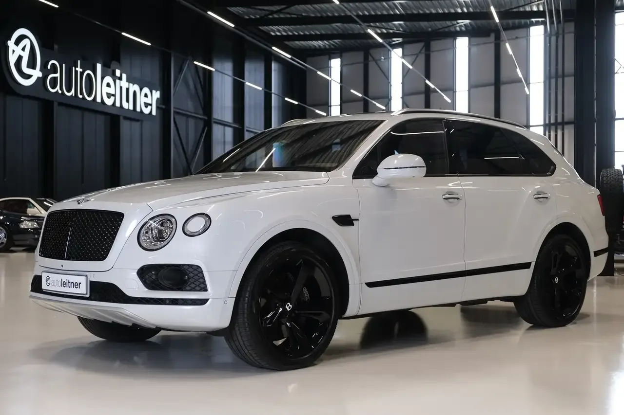 2018 Bentley Bentayga V8, 3/30
