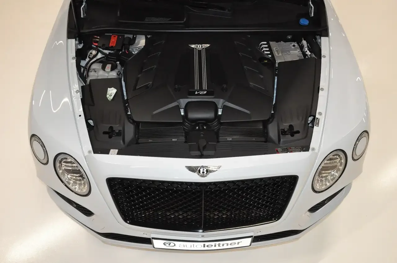 2018 Bentley Bentayga V8, 4/30