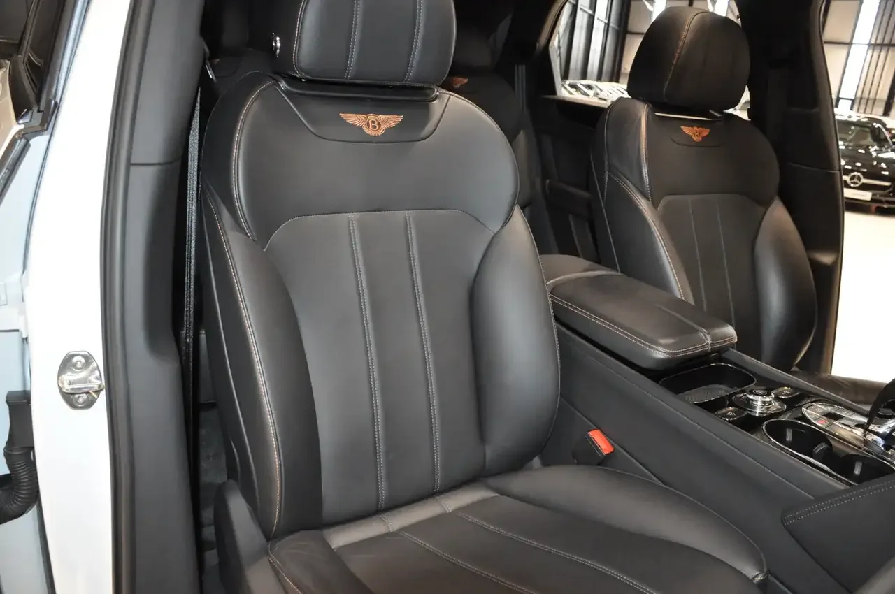 2018 Bentley Bentayga V8, 12/30