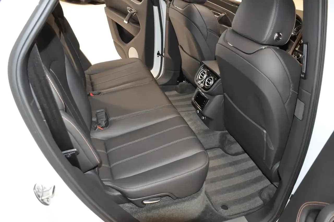 2018 Bentley Bentayga V8, 21/30