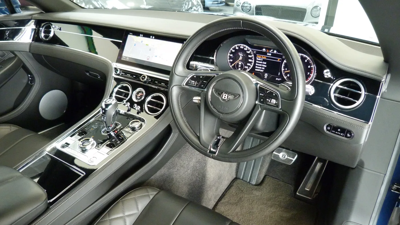 2018 Bentley Continental GT angeboten von einer Vertragshändlergruppe in Cheltenham, Vereinigtes Königreich, Foto 16 von 25