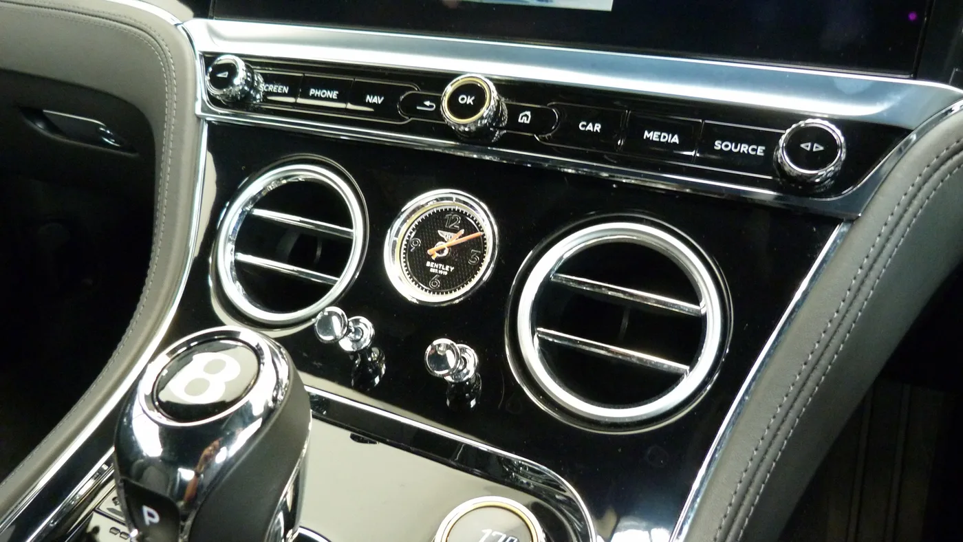 2018 Bentley Continental GT angeboten von einer Vertragshändlergruppe in Cheltenham, Vereinigtes Königreich, Foto 24 von 25