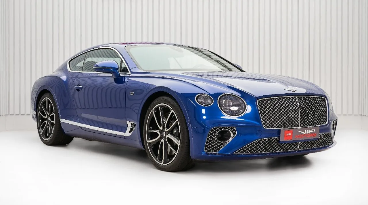 2018 Bentley Continental GT W12 proposée par un concessionnaire spécialisé à Dubai, Émirats arabes unis, photo principale