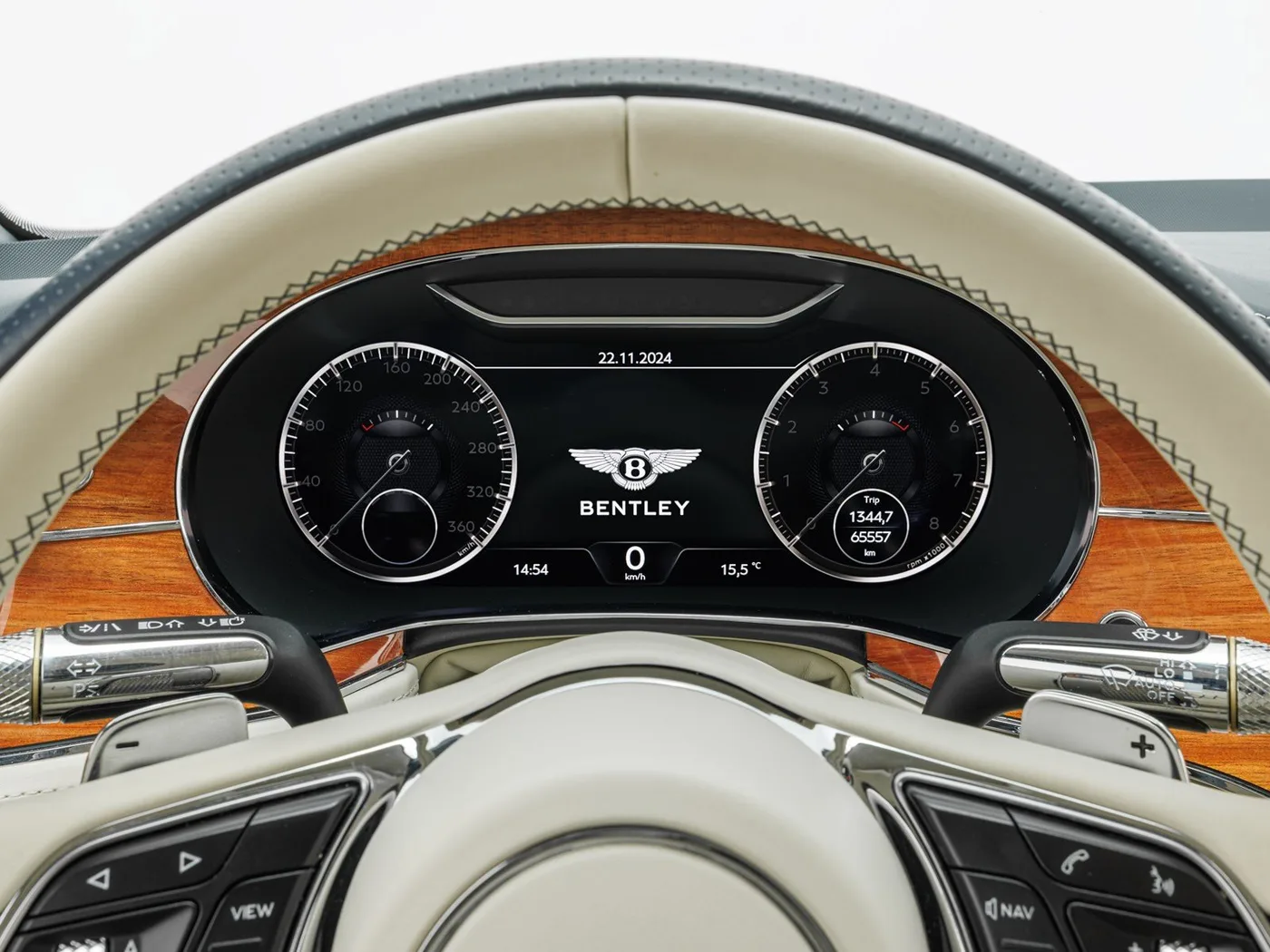 2018 Bentley Continental GT W12 offered by a specialist dealer in Singen, Germany, photo 10 of 15
