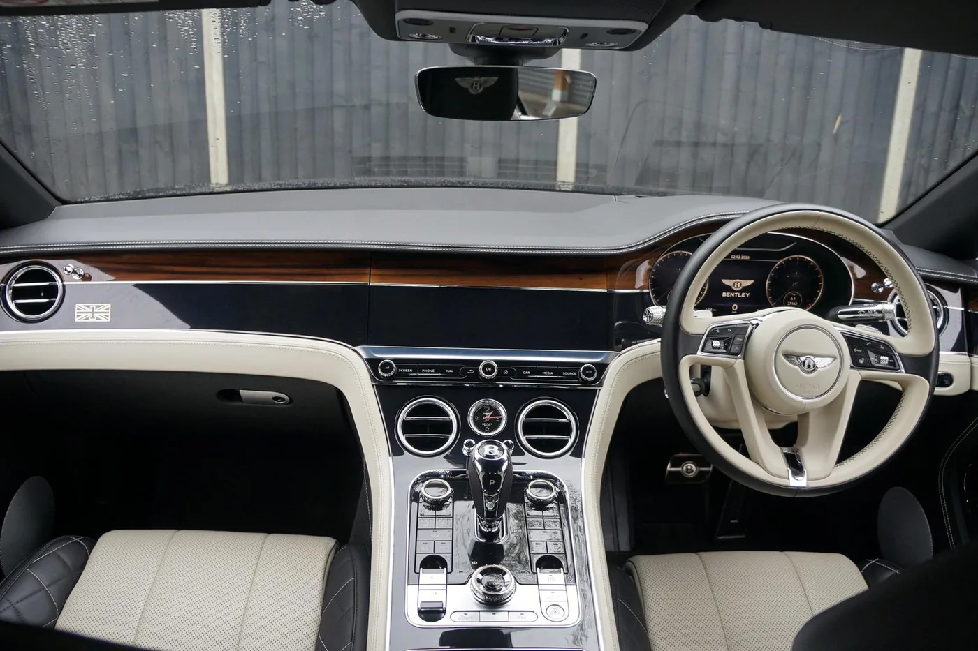2018 Bentley Continental GT W12 angeboten von einer Vertragshändlergruppe in Ripley, Vereinigtes Königreich, Foto 4 von 25